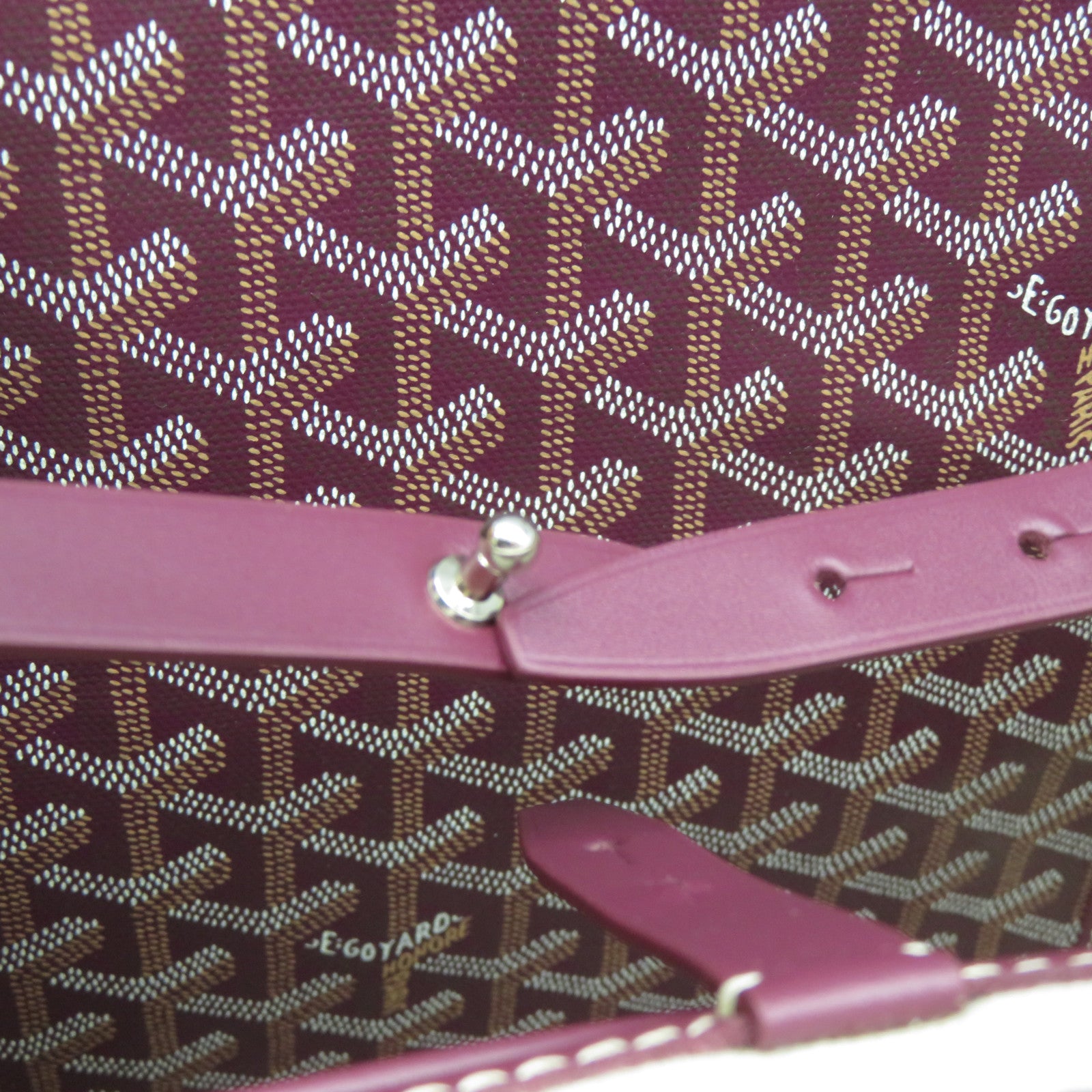 GOYARD **【激減優惠】牛皮皮革Bellechasse PM銀扣肩背袋紫色