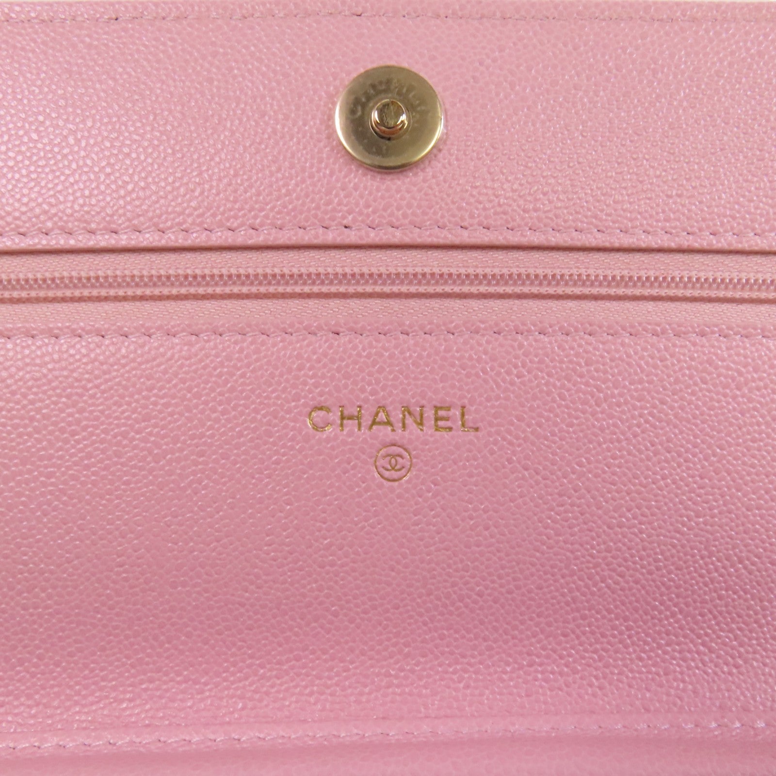 CHANEL 牛皮皮革WOC Wallet On Chain金扣鏈帶肩背袋