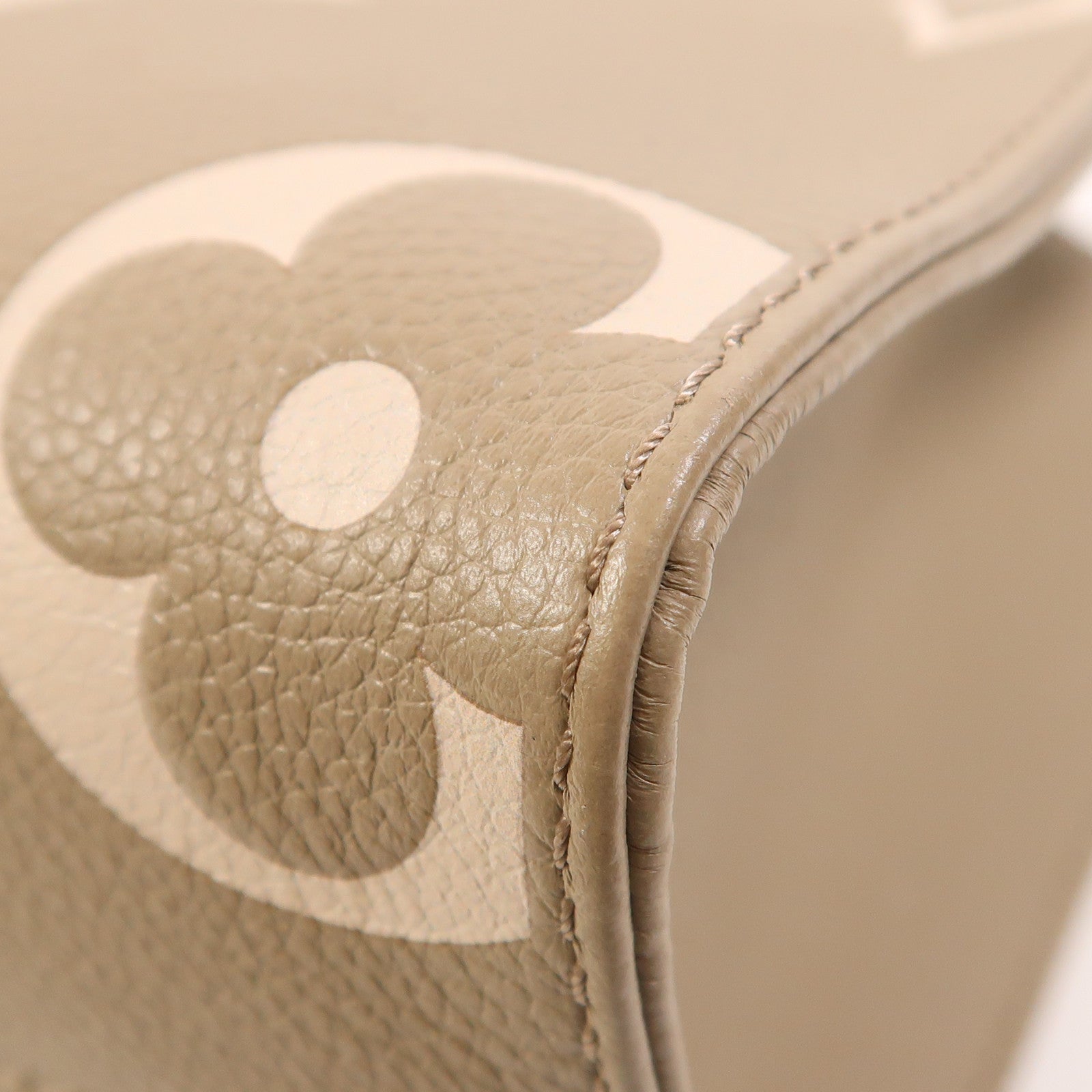 LOUIS VUITTON Monogram Empreinte OnTheGo PM金扣手挽袋