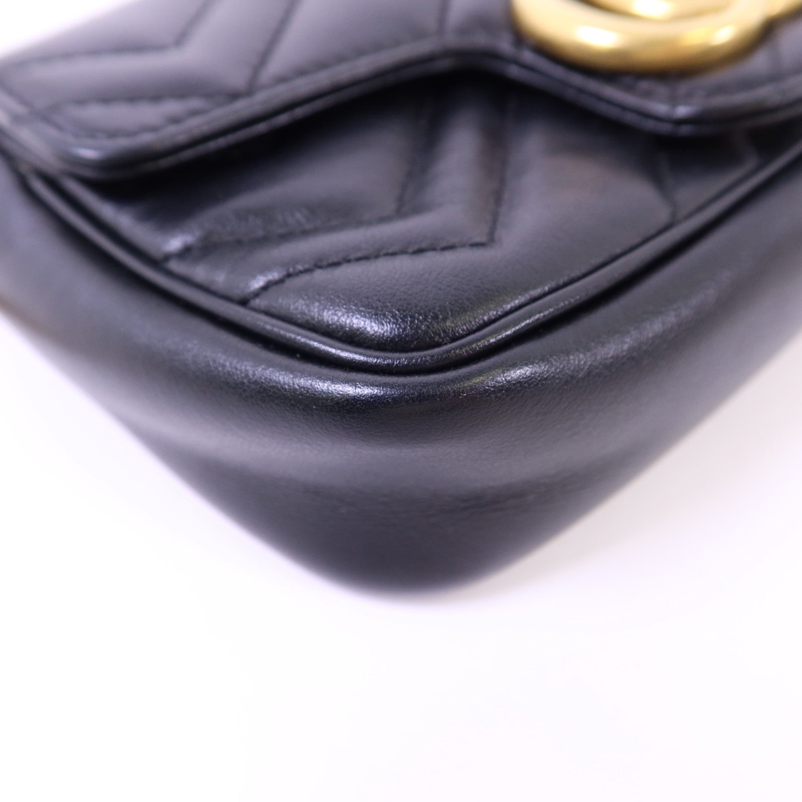 GUCCI 牛皮皮革GG Marmont Super Mini金扣鏈帶肩背袋