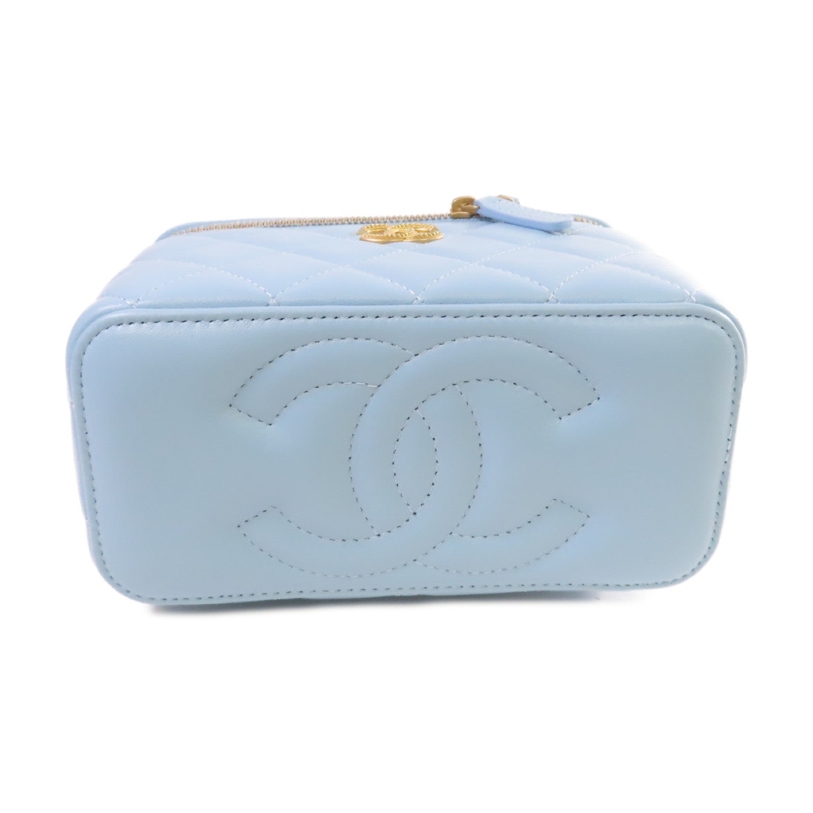 CHANEL 菱格羊皮皮革Vanity Case Chain Shoulder Bag金扣鏈帶肩背袋淺藍色