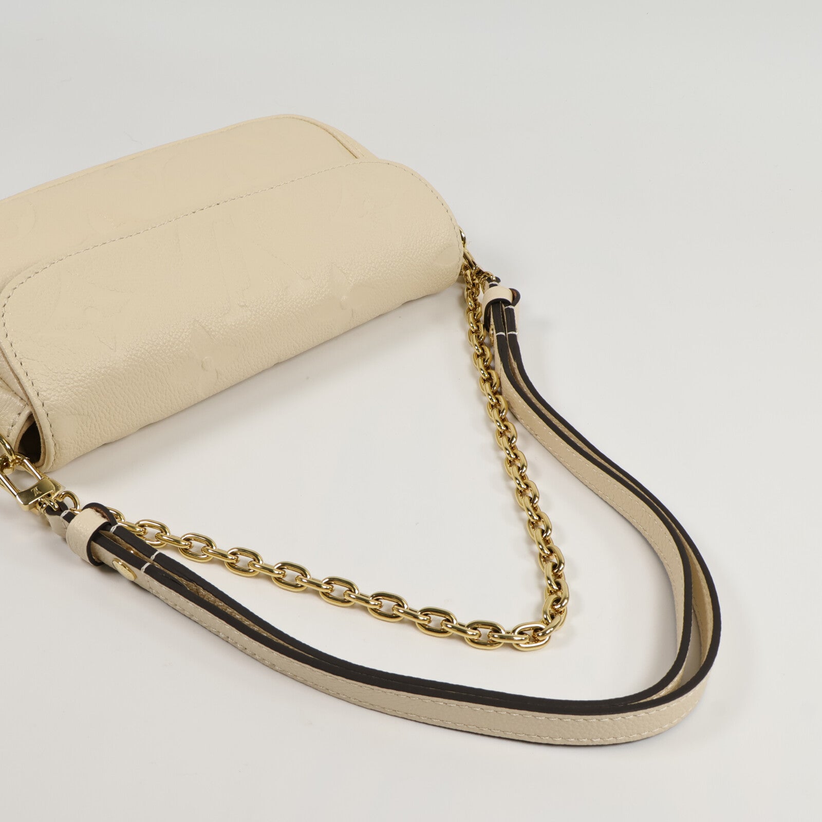 LOUIS VUITTON Monogram Empreinte Wallet on Chain Ivy肩背袋