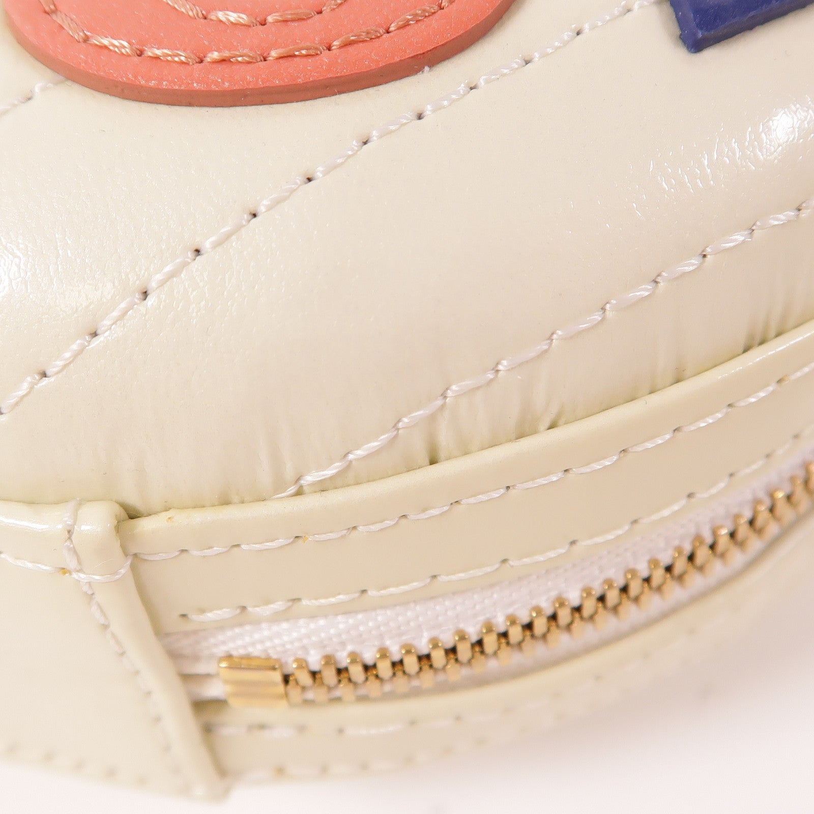 CHANEL 牛皮皮革LA PAUSA金扣鏈帶肩背袋