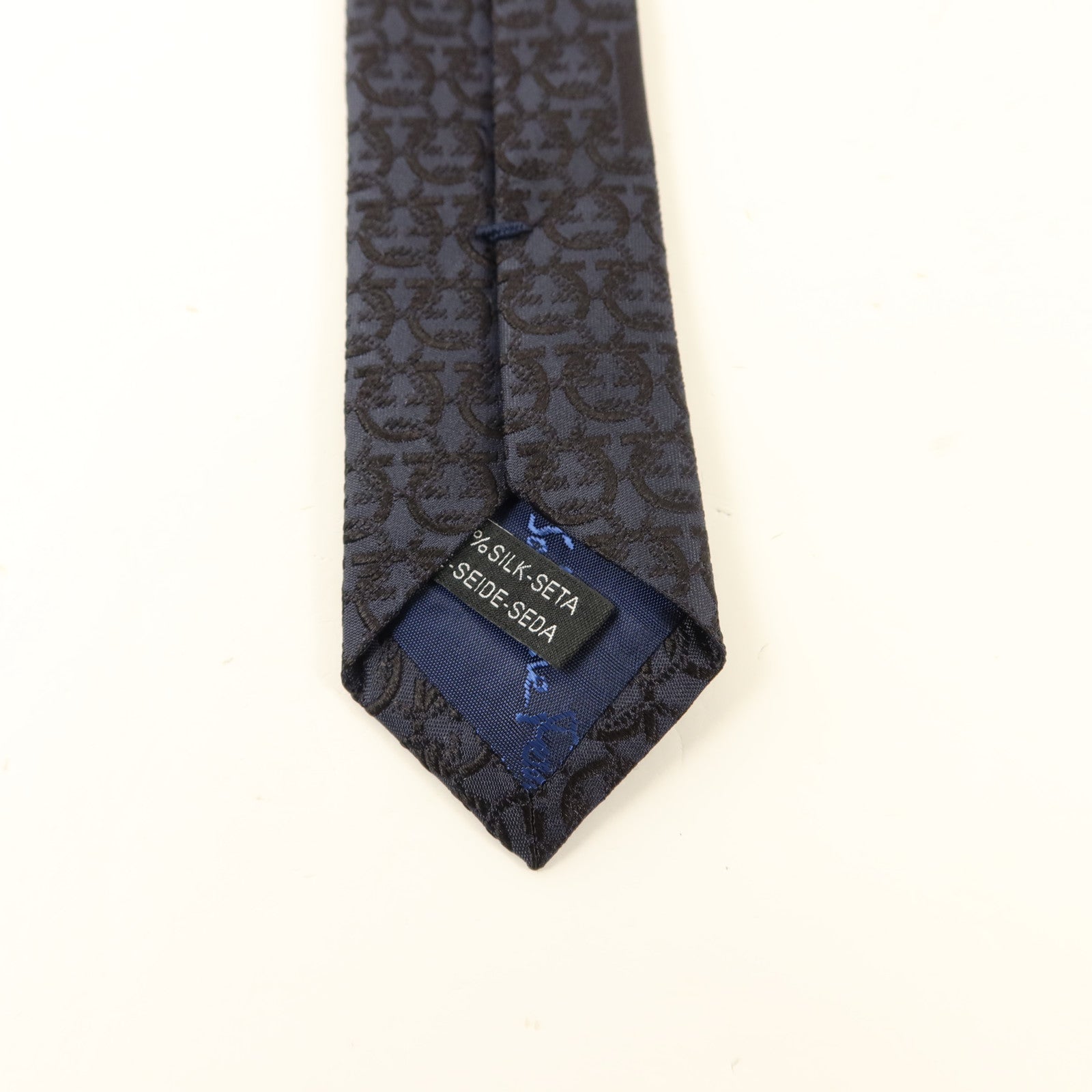 Salvatore Ferragamo 絲質Necktie領帶