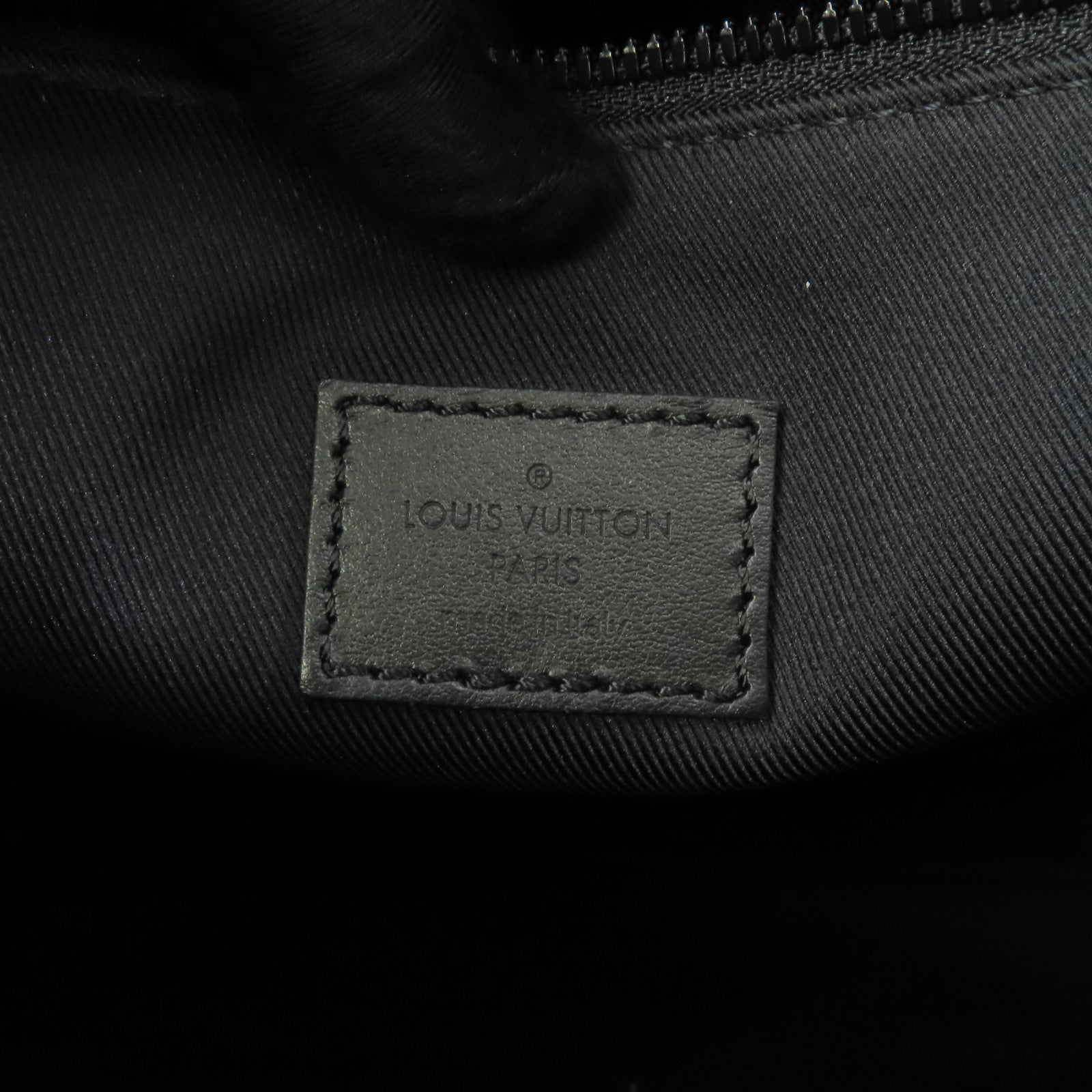 LOUIS VUITTON Monogram Eclipse Sac Plat銀扣手挽肩背兩用袋黑色