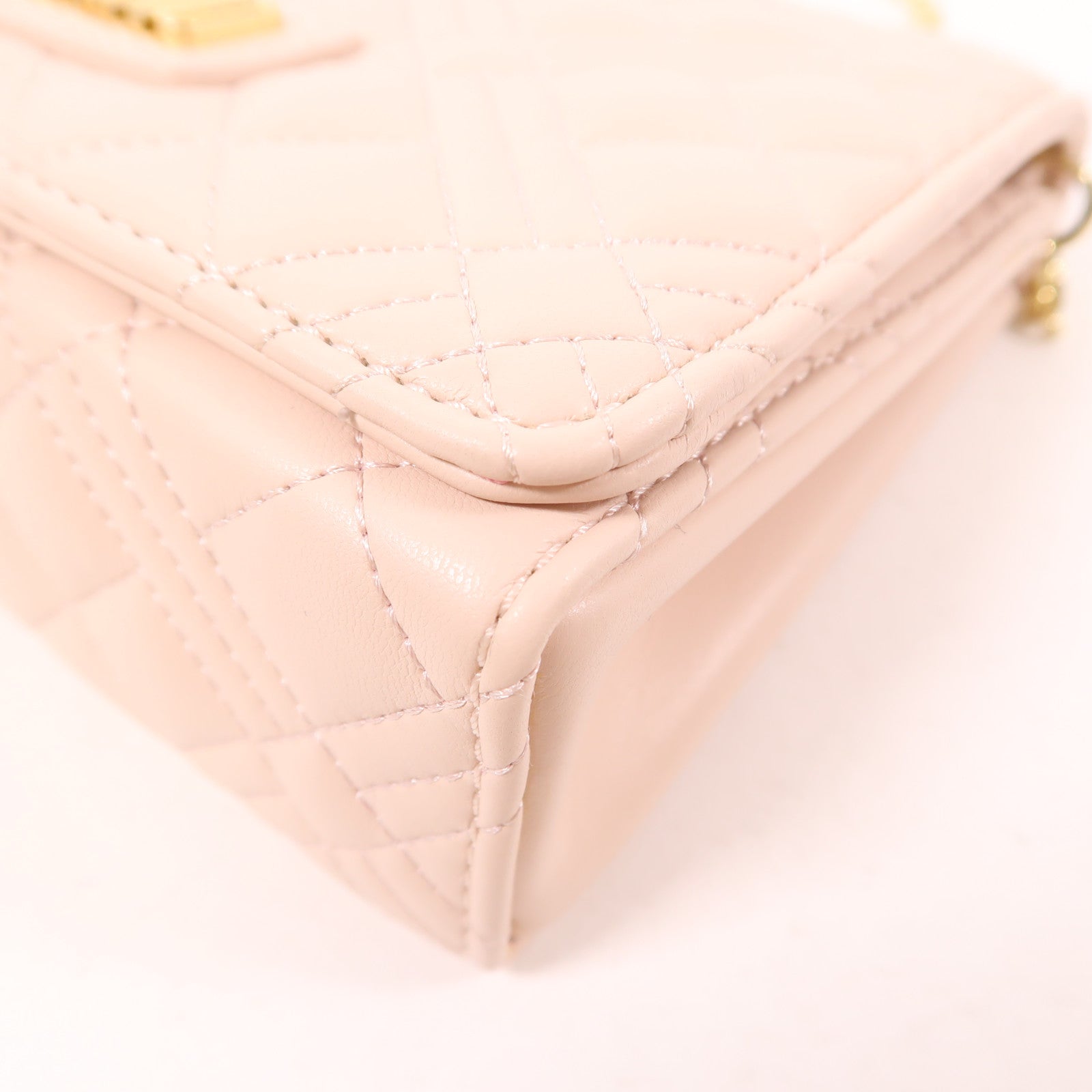 MOSCHINO 羊皮皮革Chain Shoulder金扣鏈帶肩背袋