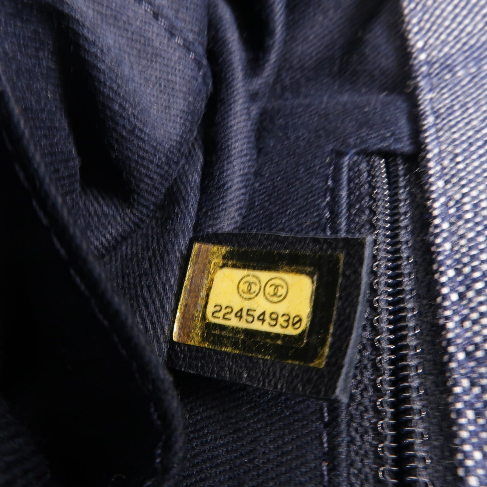 CHANEL Demin Airlines Buckle Messenger手挽肩背兩用袋
