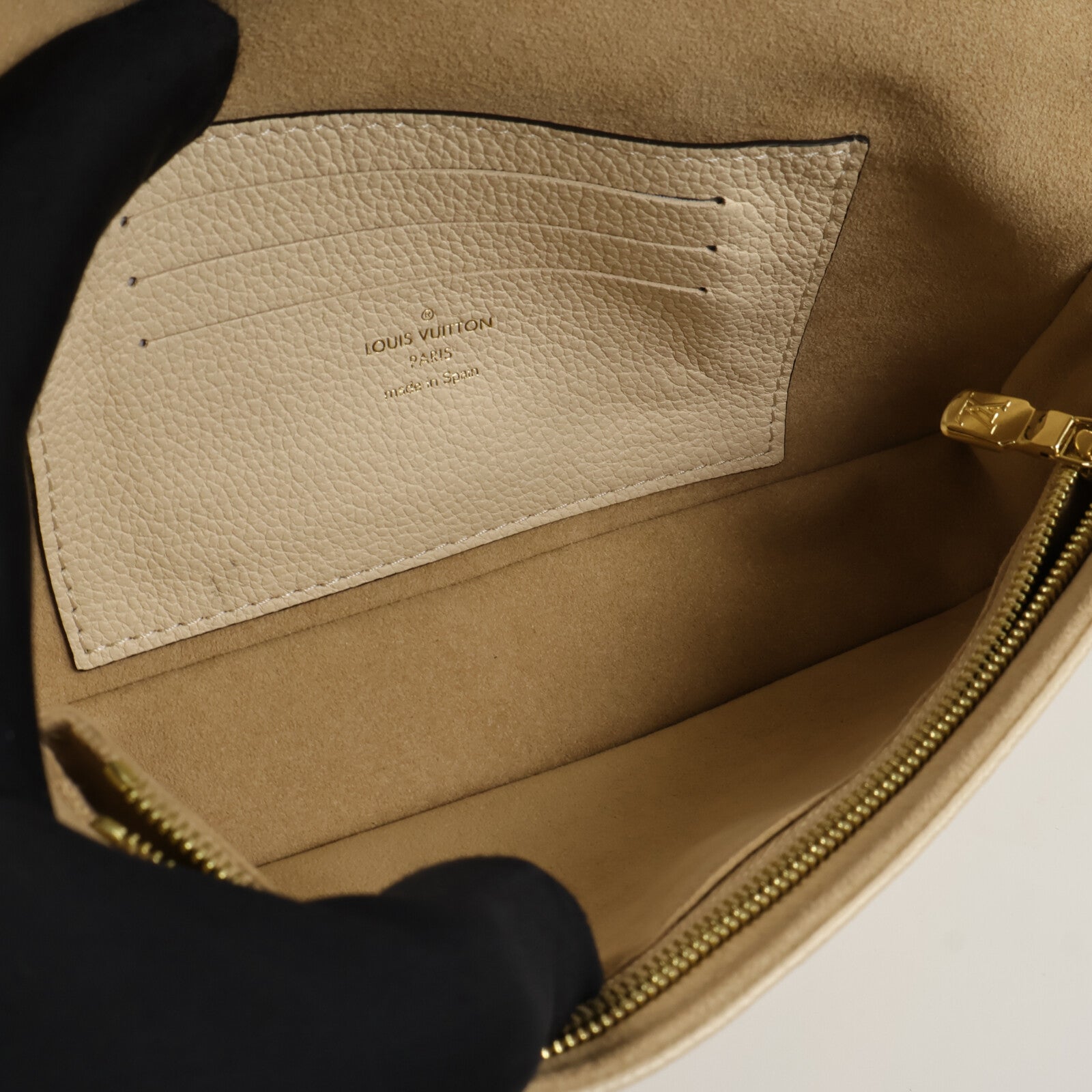 LOUIS VUITTON Monogram Empreinte Wallet on Chain Ivy肩背袋