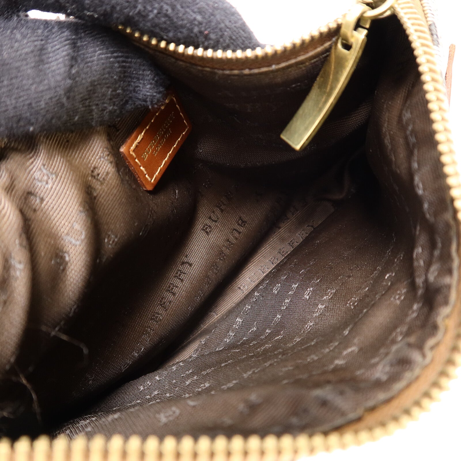 BURBERRY 塗層帆布Pouch手拿包