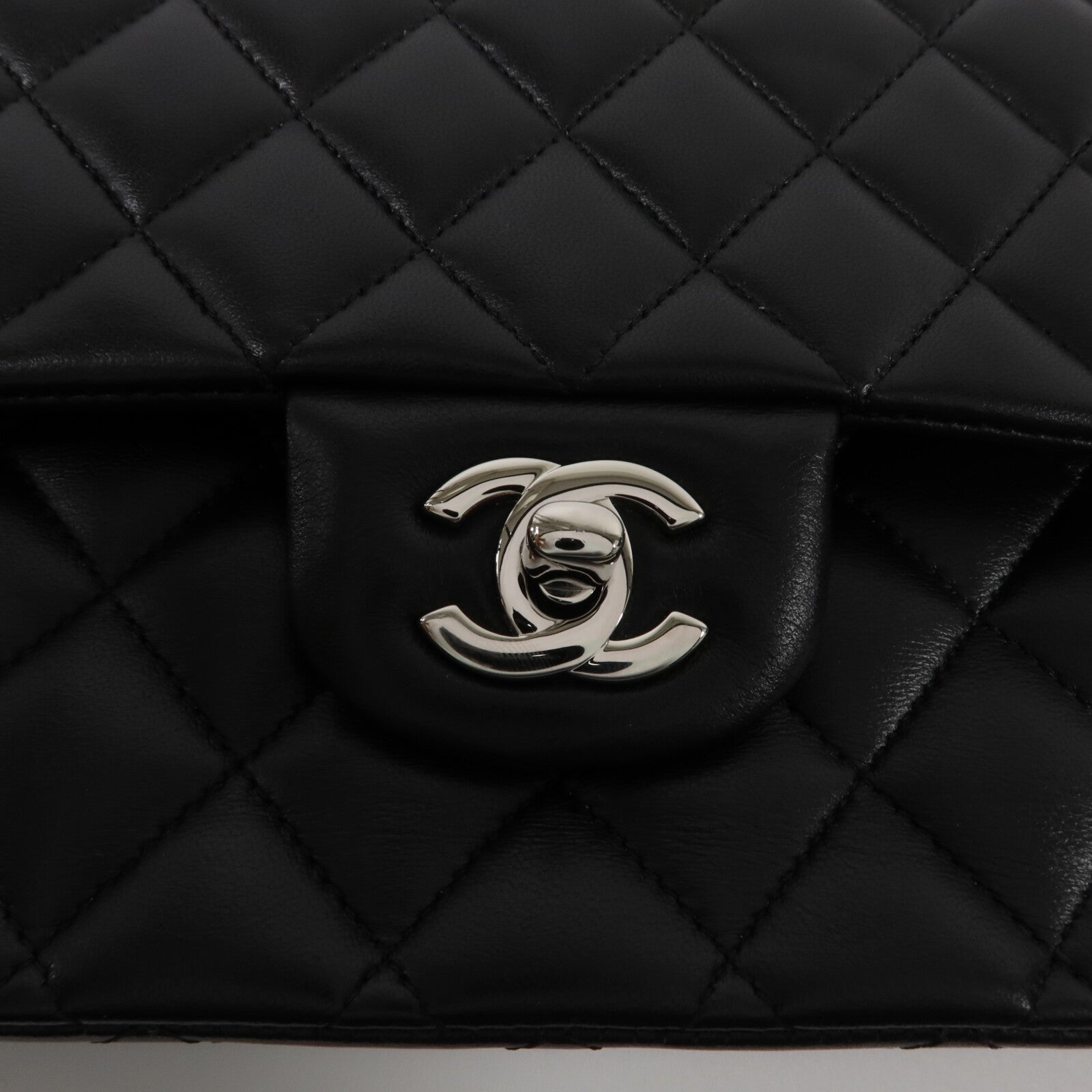 CHANEL 羊皮皮革Classic 25鏈帶肩背袋