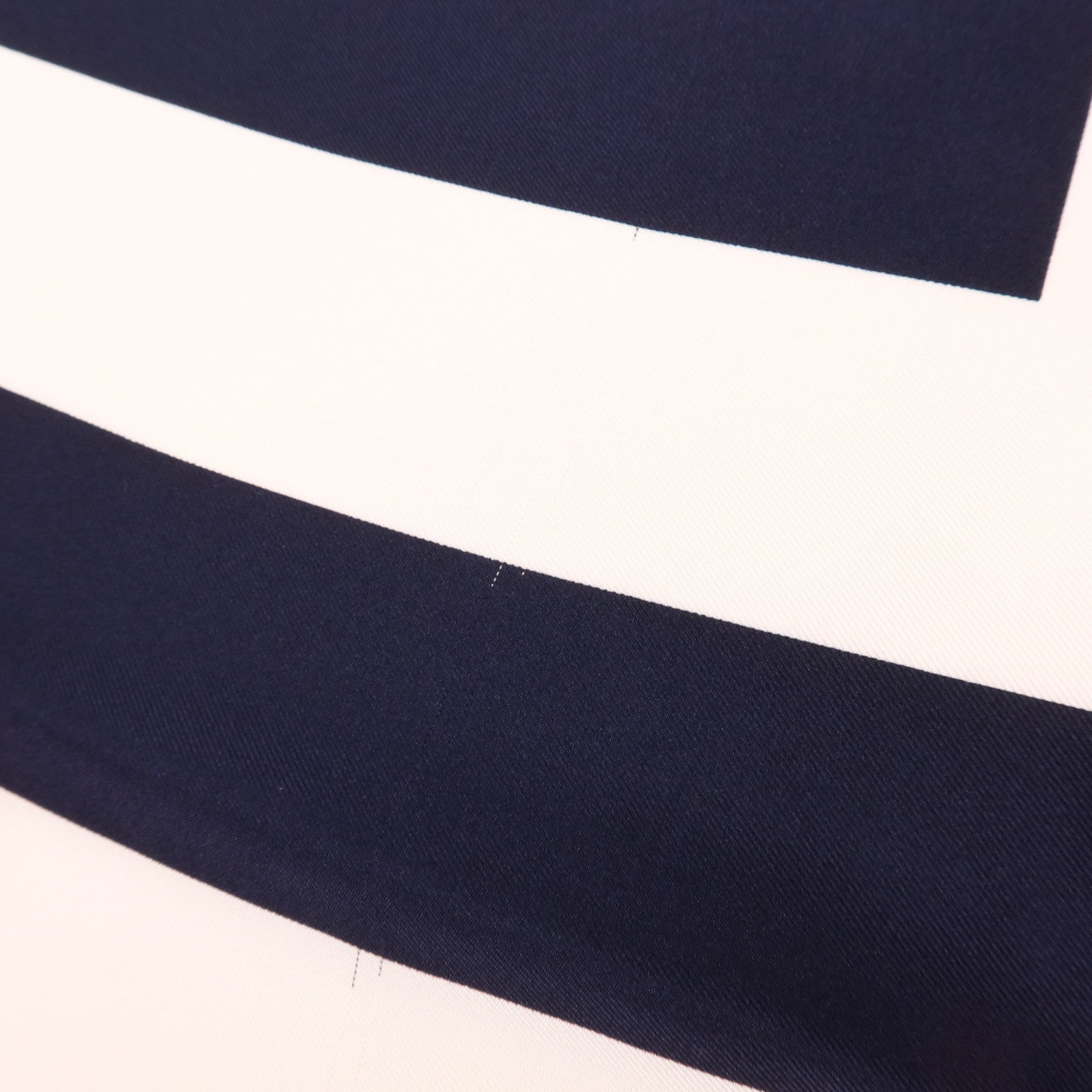 CHANEL 絲質Scarf絲巾