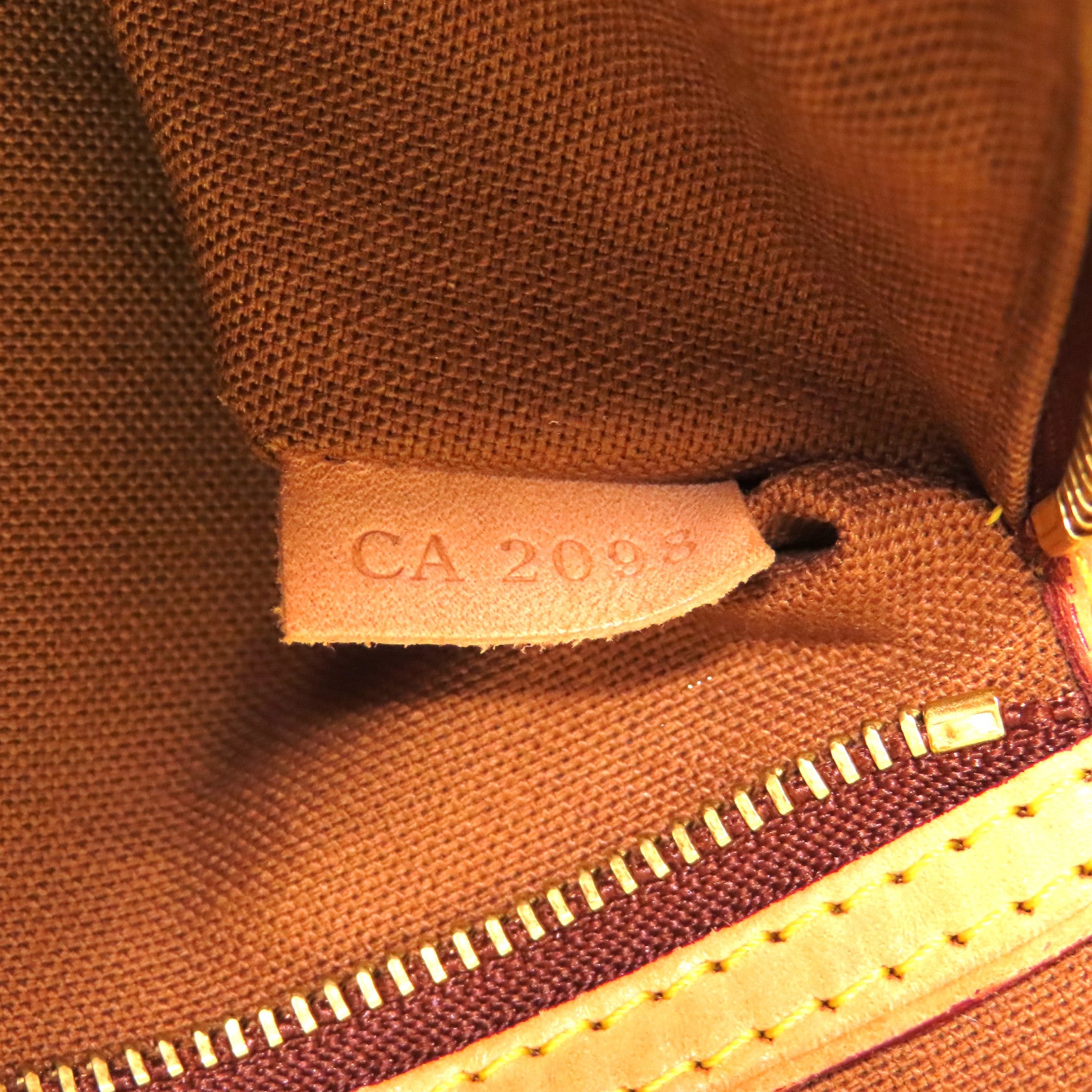 LOUIS VUITTON Monogram Batignolles Horizontal金扣肩背袋