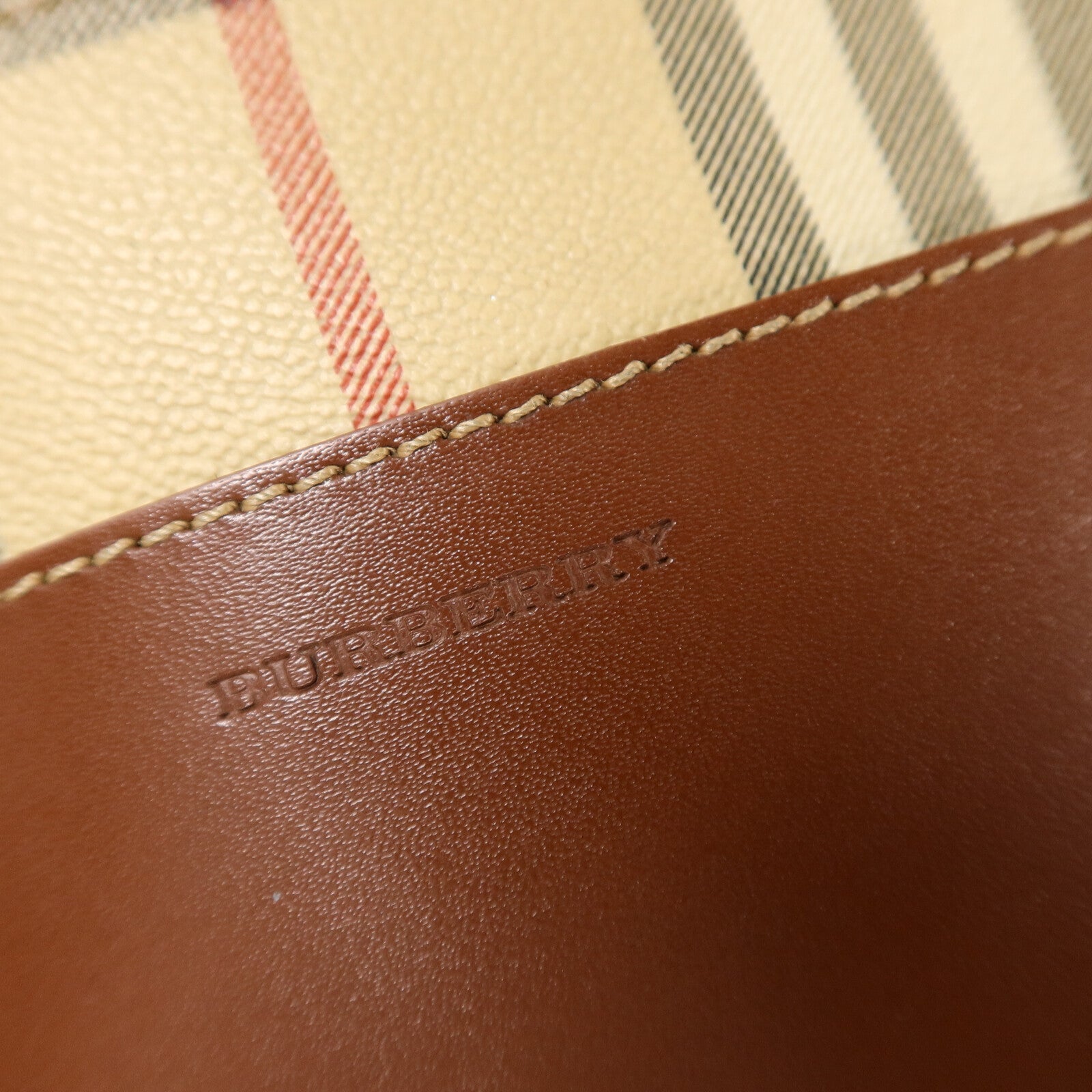 BURBERRY 塗層帆布Pouch手拿包