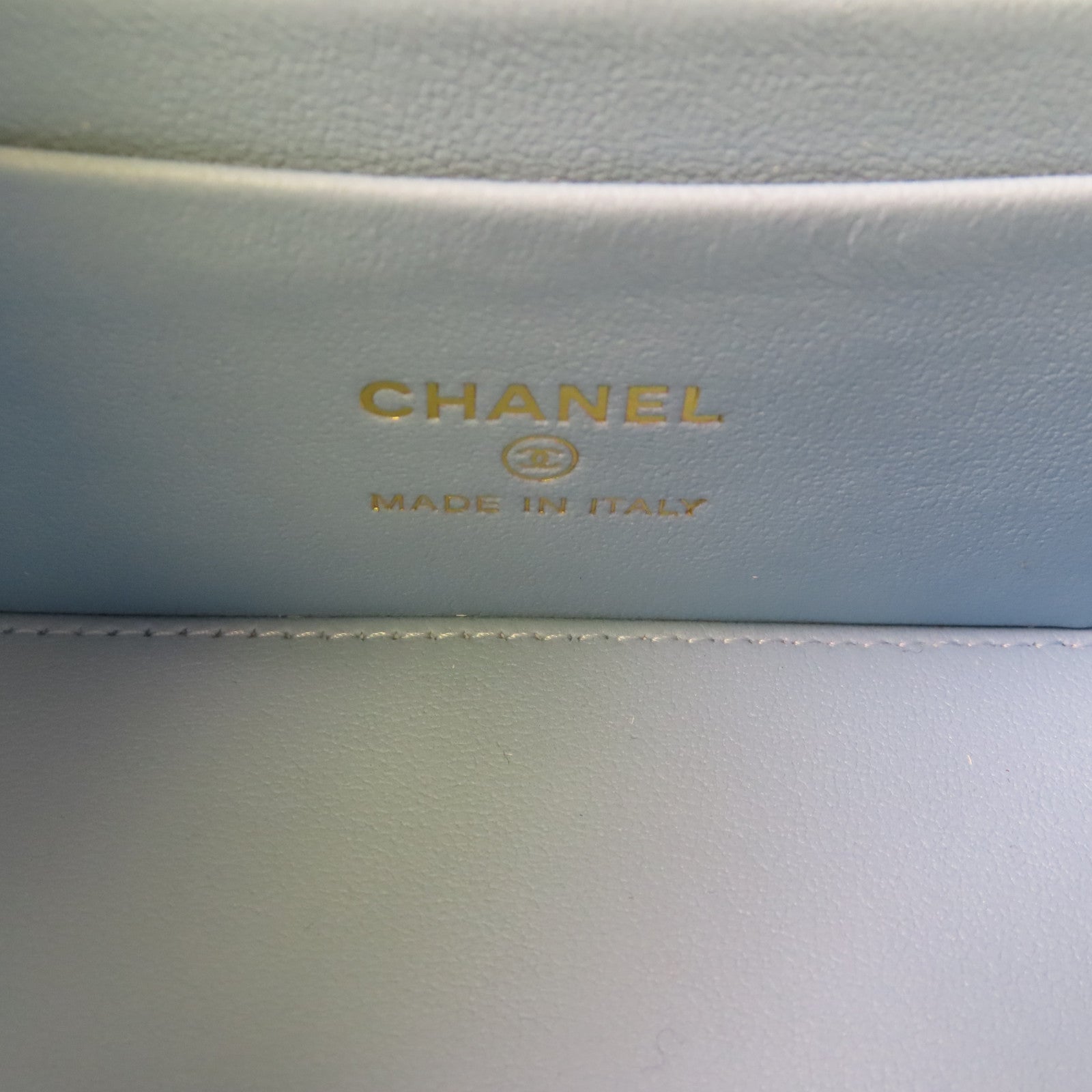 CHANEL 菱格羊皮皮革Vanity Case Chain Shoulder Bag金扣鏈帶肩背袋淺藍色