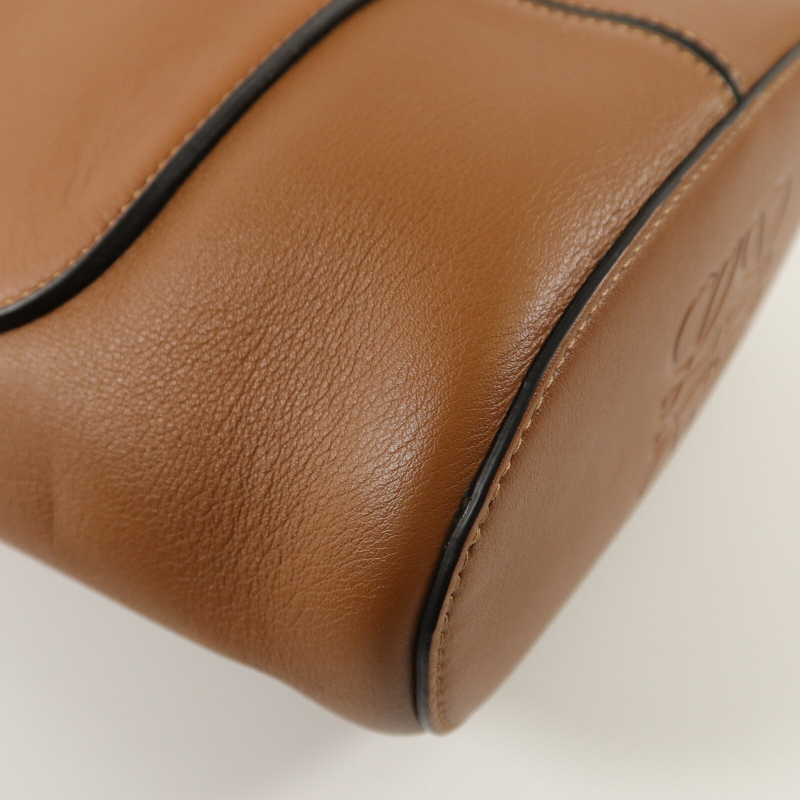 LOEWE 牛皮皮革Hobo Anagram Small肩背袋