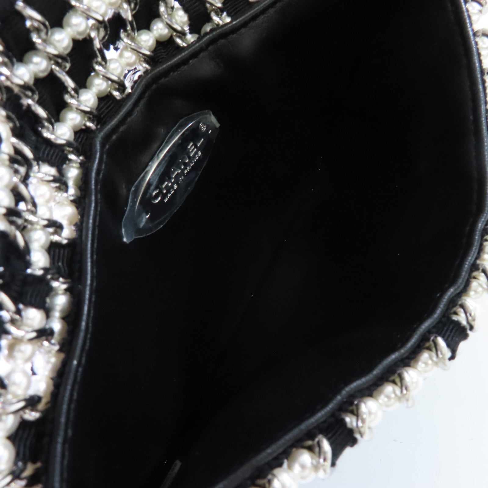 CHANEL 仿珍珠/帆布/水晶Chain Shoulder Bag銀扣鏈帶肩背袋黑色/珍珠色
