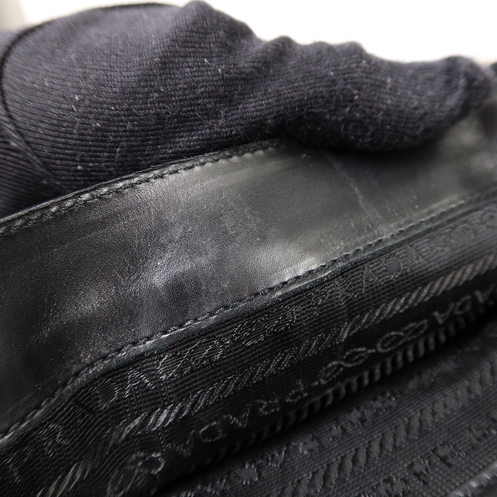 PRADA 牛皮皮革Vitello Drive Handle Bag手挽袋