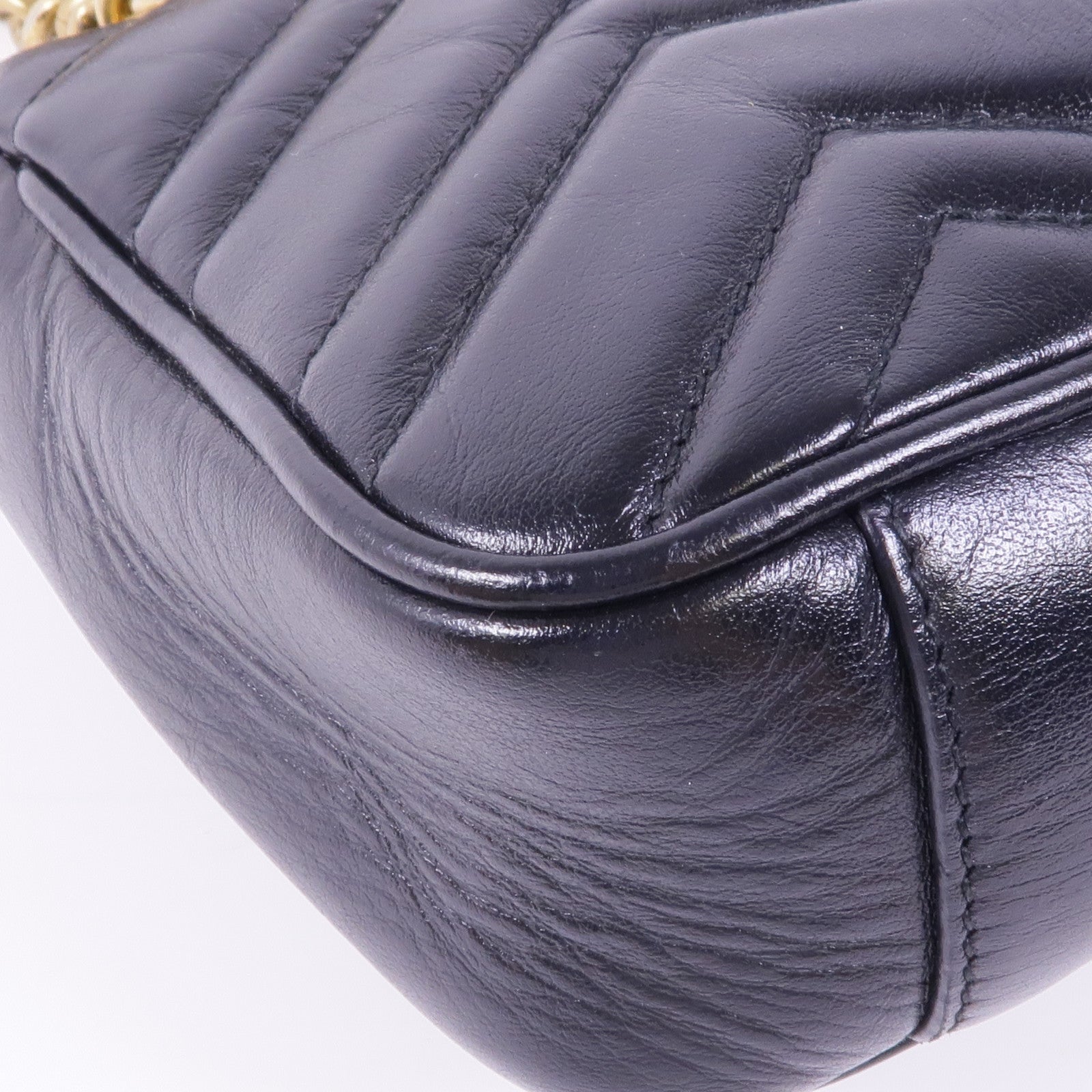 GUCCI 牛皮皮革GG Marmont金扣鏈帶肩背袋