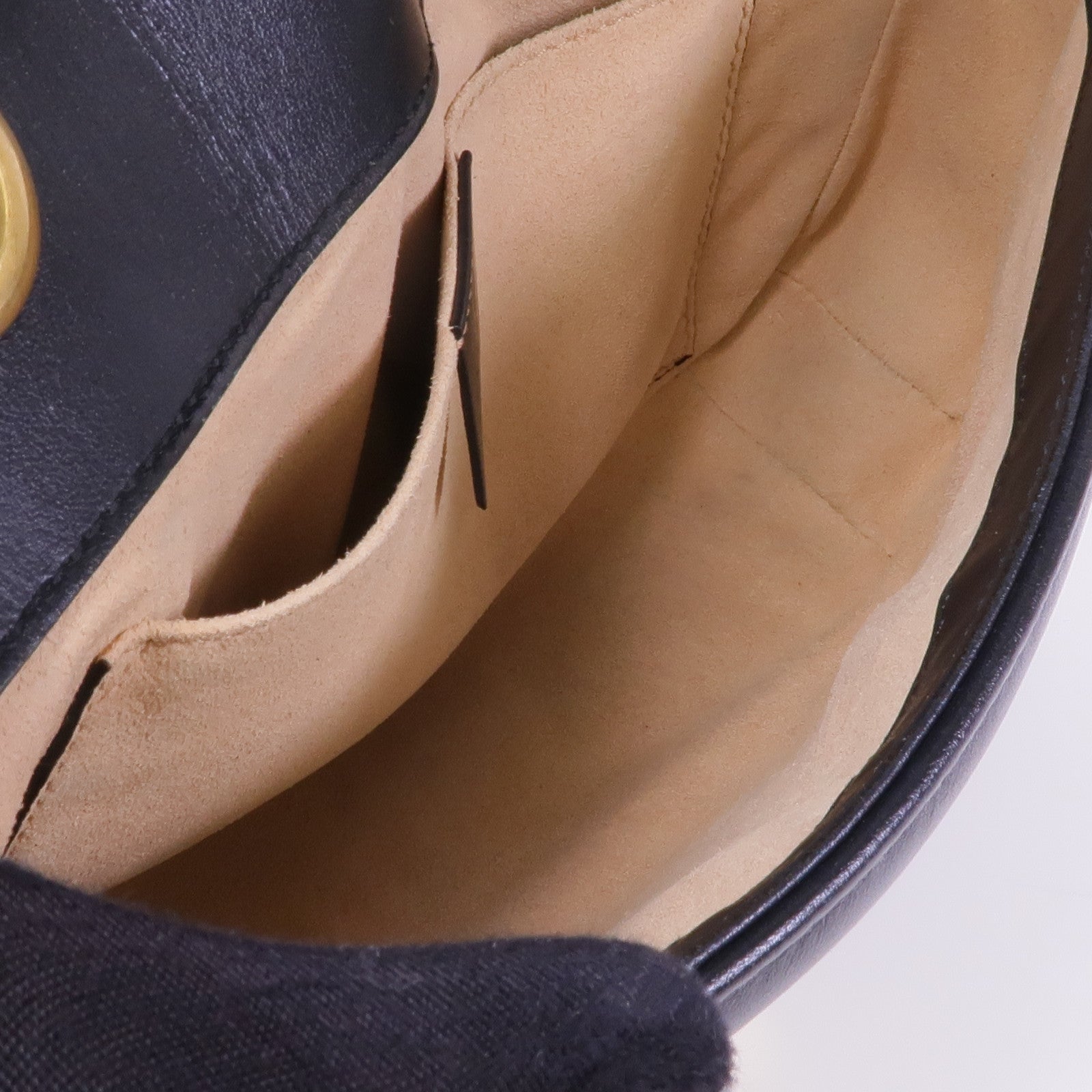 GUCCI 牛皮皮革GG Marmont金扣鏈帶肩背袋