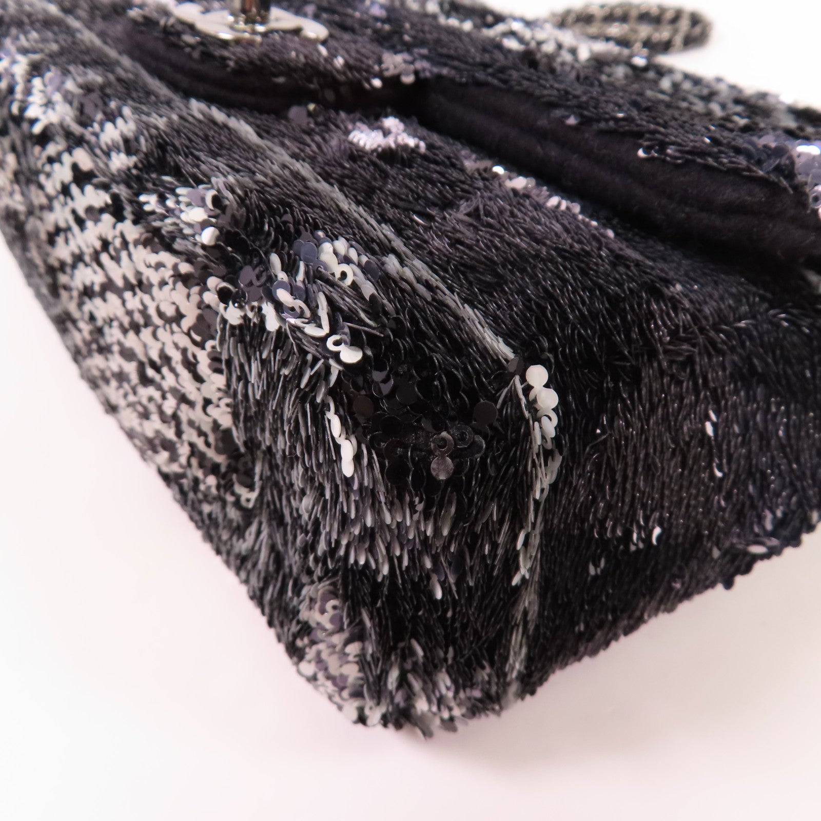 CHANEL 珠片Sequin Flag Bag銀扣鏈帶肩背袋