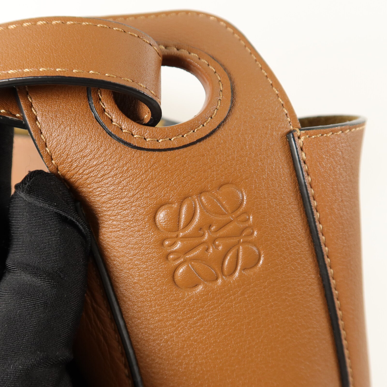 LOEWE 牛皮皮革Hobo Anagram Small肩背袋
