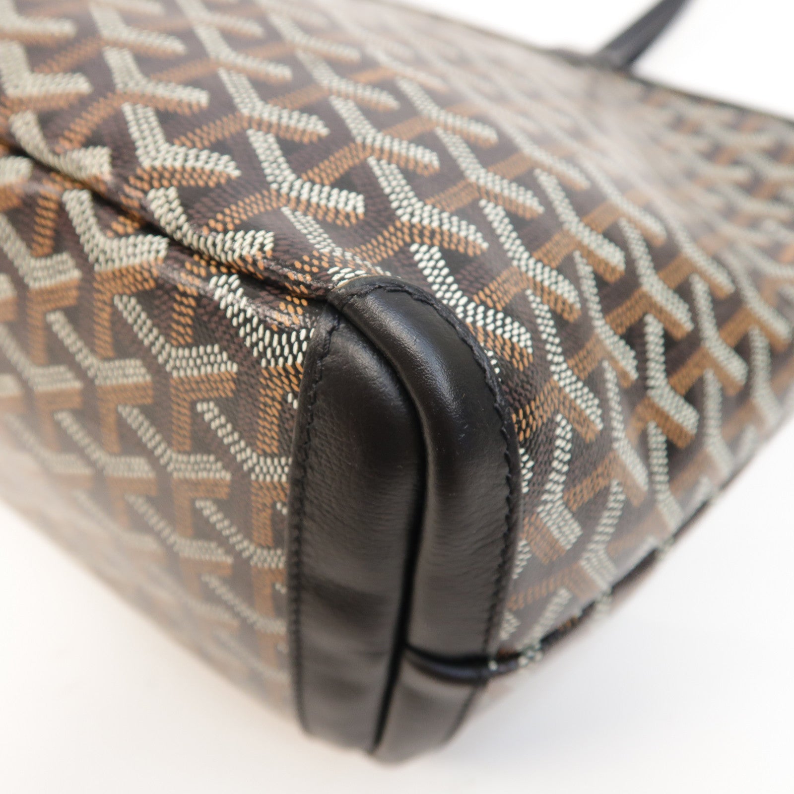 GOYARD 塗層帆布Artois PM銀扣肩背袋黑色/啡色