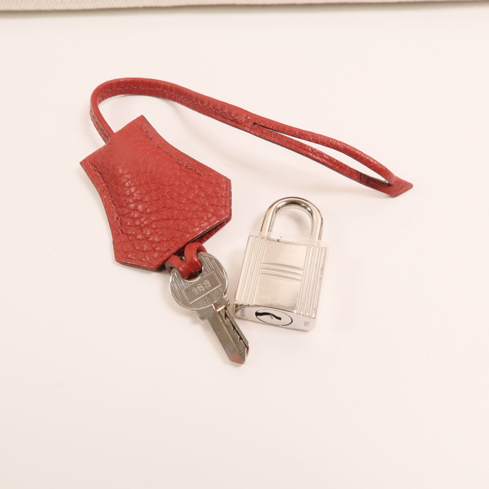 HERMES Togo皮革Kelly 28銀扣手挽肩背兩用袋Rouge Casaque