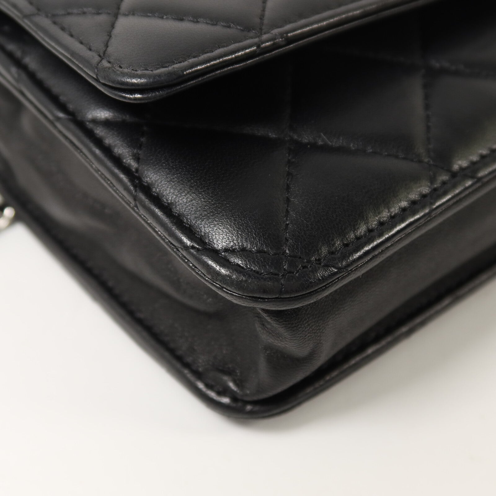 CHANEL 羊皮皮革WOC Wallet On Chain鏈帶肩背袋