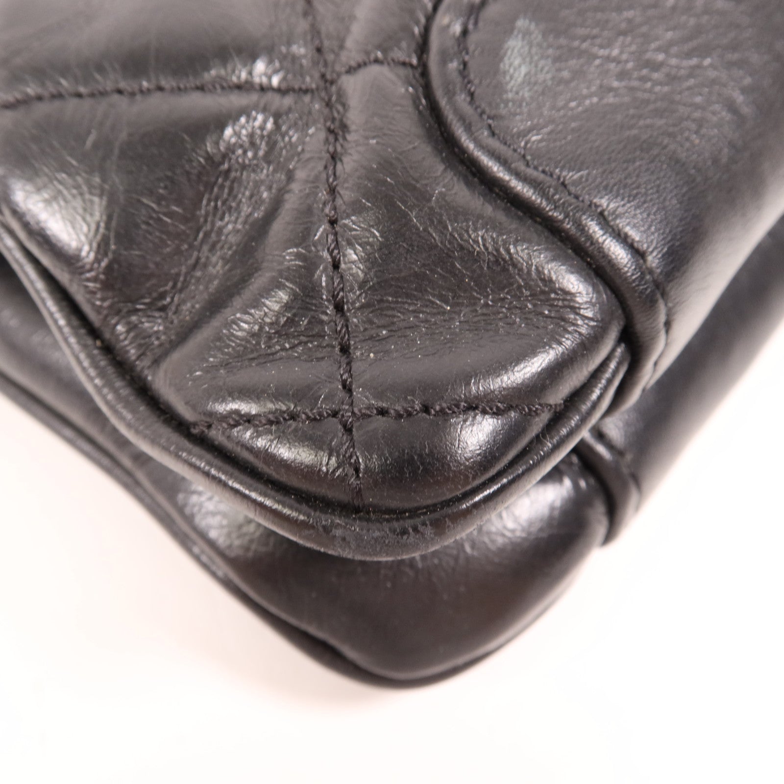 CHANEL 牛皮皮革Chain Shoulder銀扣肩背袋