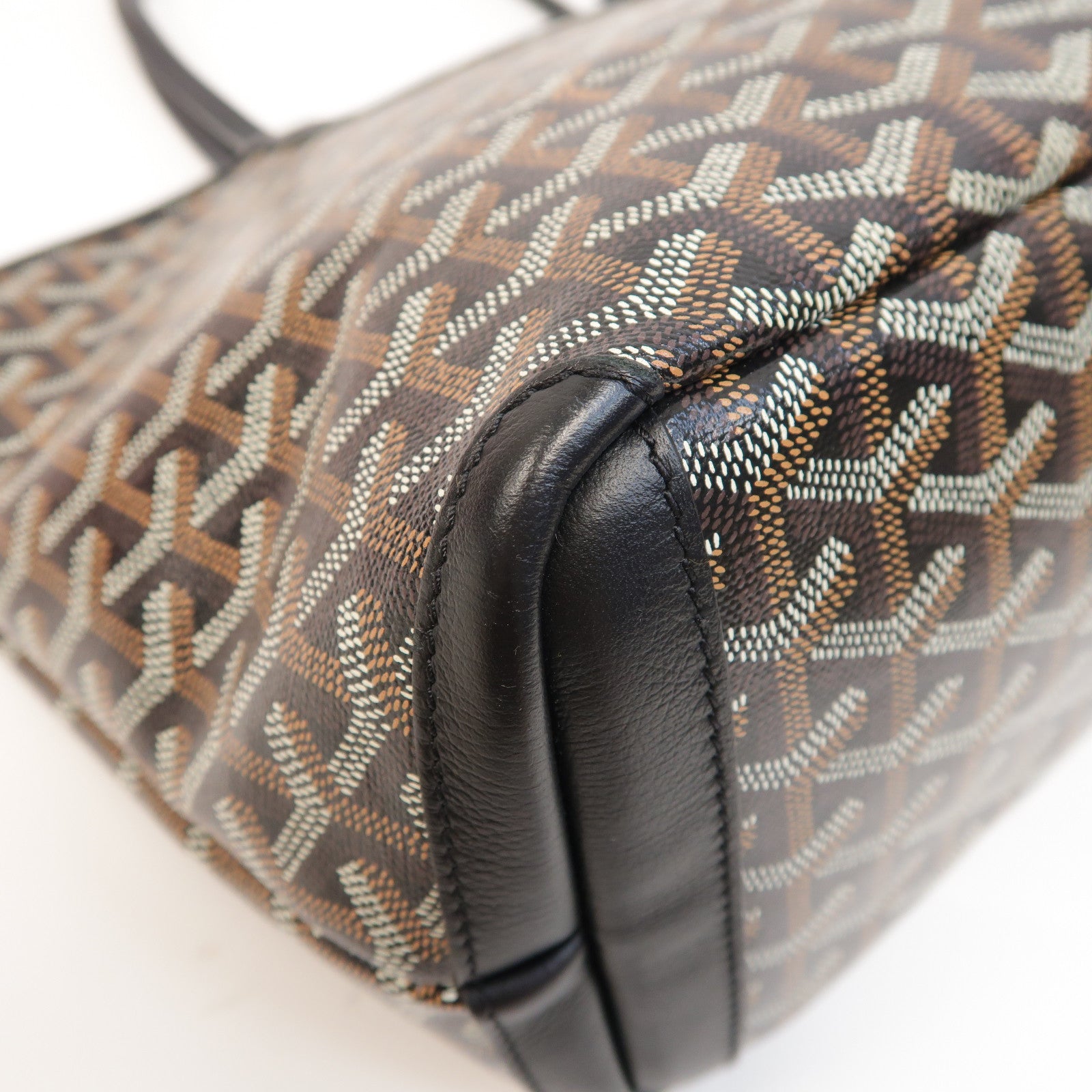 GOYARD 塗層帆布Artois PM銀扣肩背袋黑色/啡色