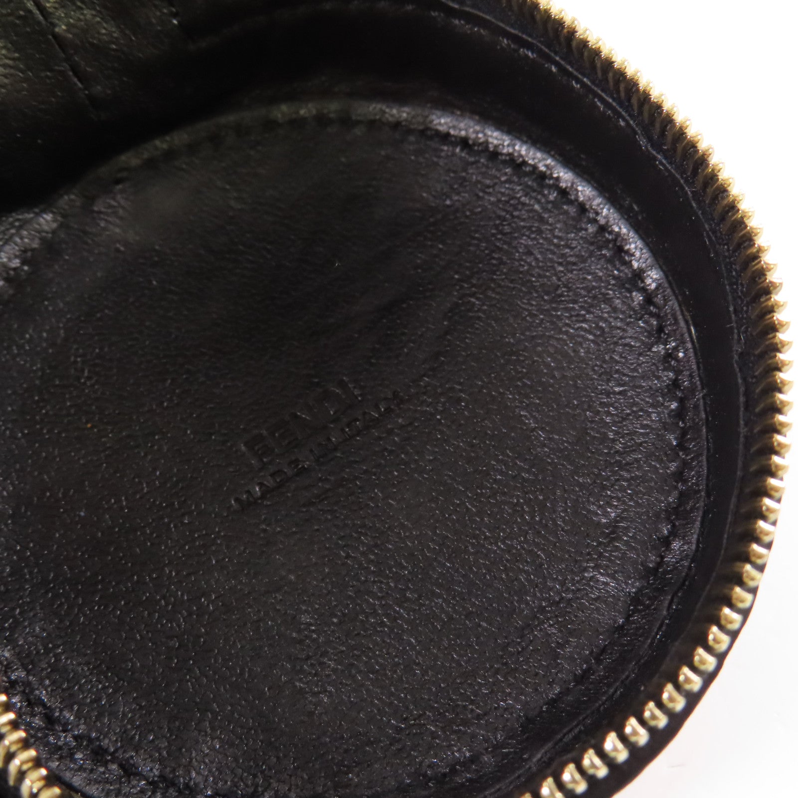 FENDI 尼龍/牛皮皮革Backpack Charm金扣掛飾