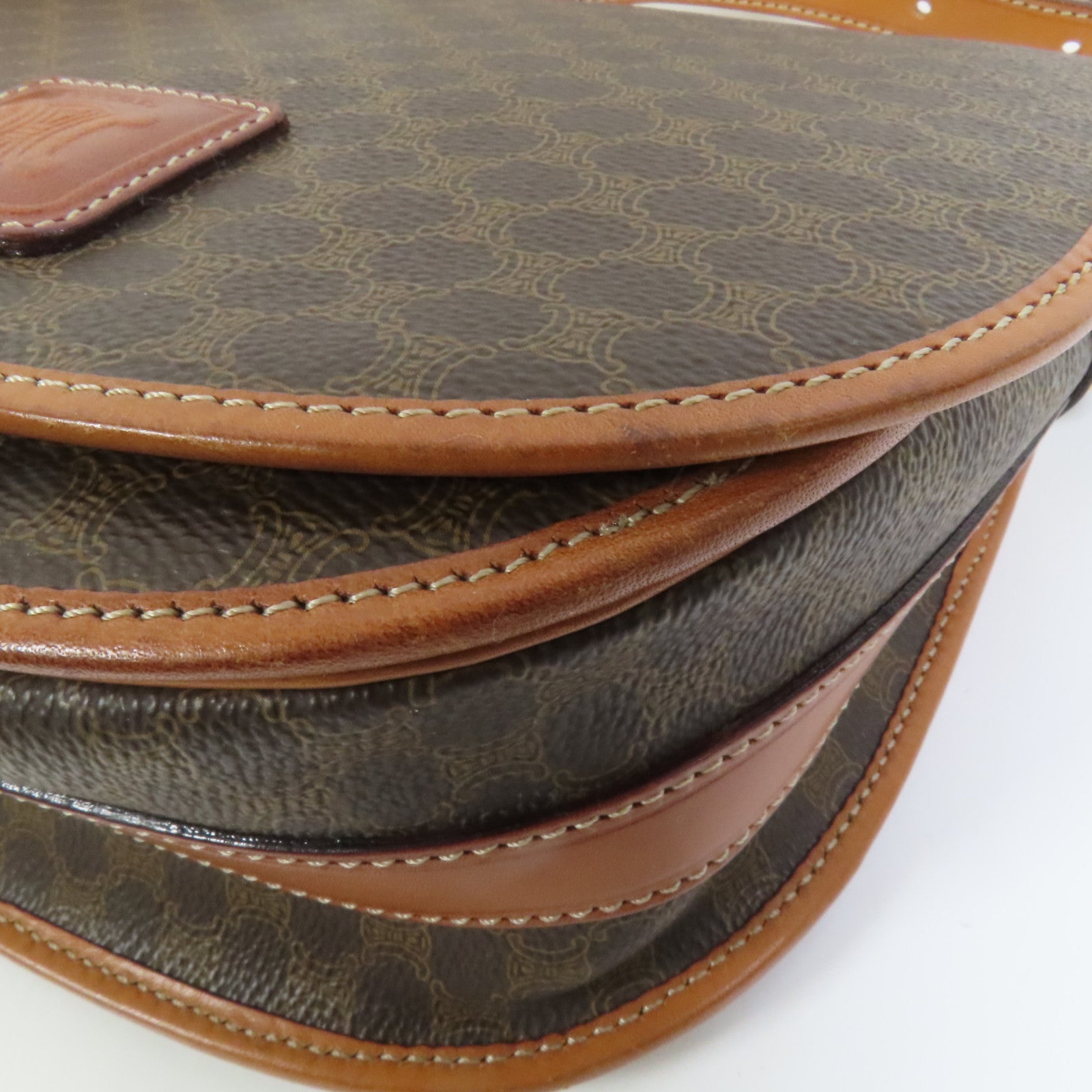 CELINE 塗層帆布Vintage Shoulder Bag金扣肩背袋