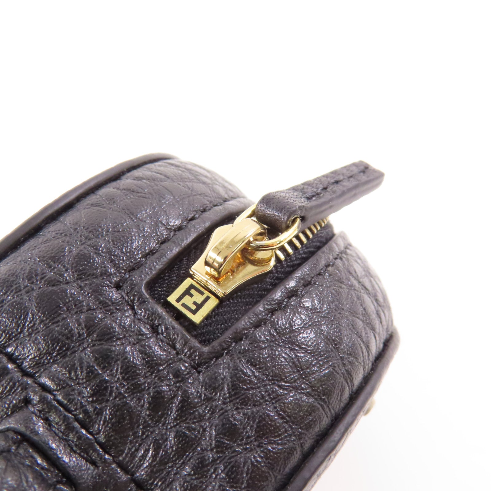FENDI 尼龍/牛皮皮革Backpack Charm金扣掛飾