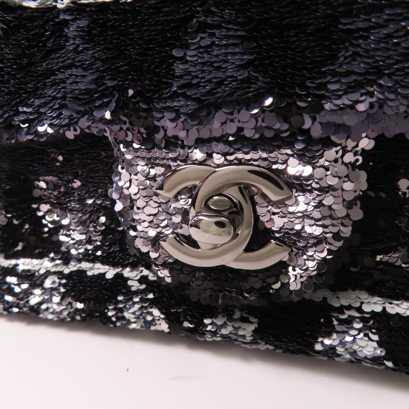 CHANEL 【激減優惠】珠片Sequin Flag Bag銀扣鏈帶肩背袋