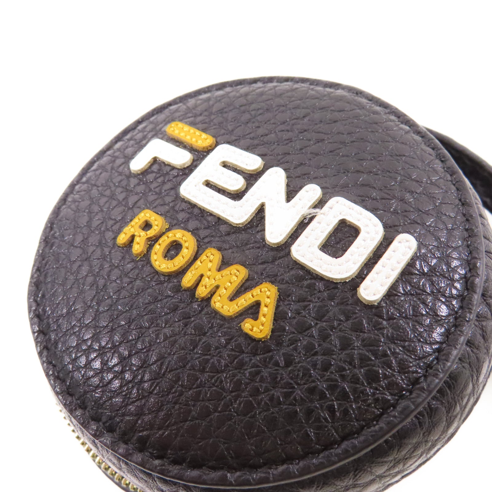 FENDI 尼龍/牛皮皮革Backpack Charm金扣掛飾