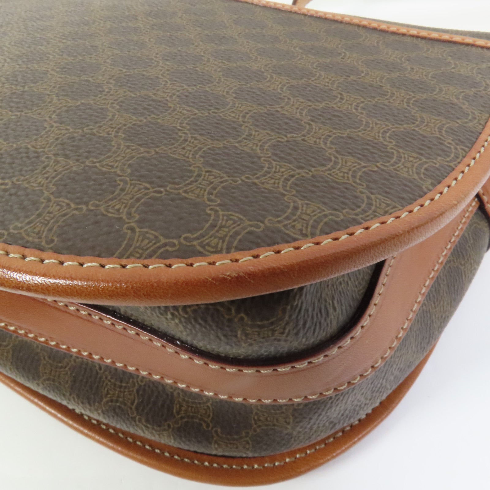 CELINE 塗層帆布Vintage Shoulder Bag金扣肩背袋