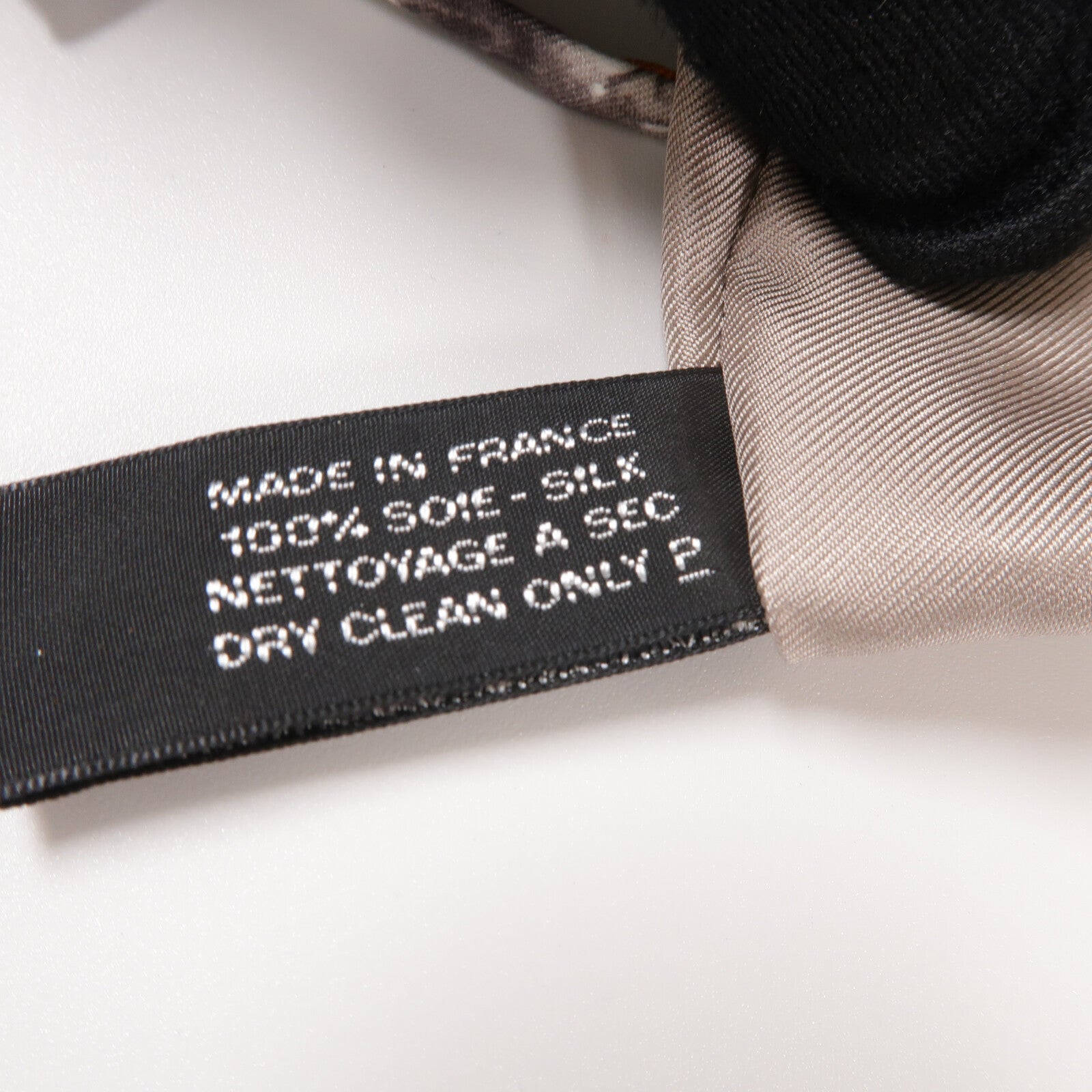HERMES 絲質Silky City肩背袋