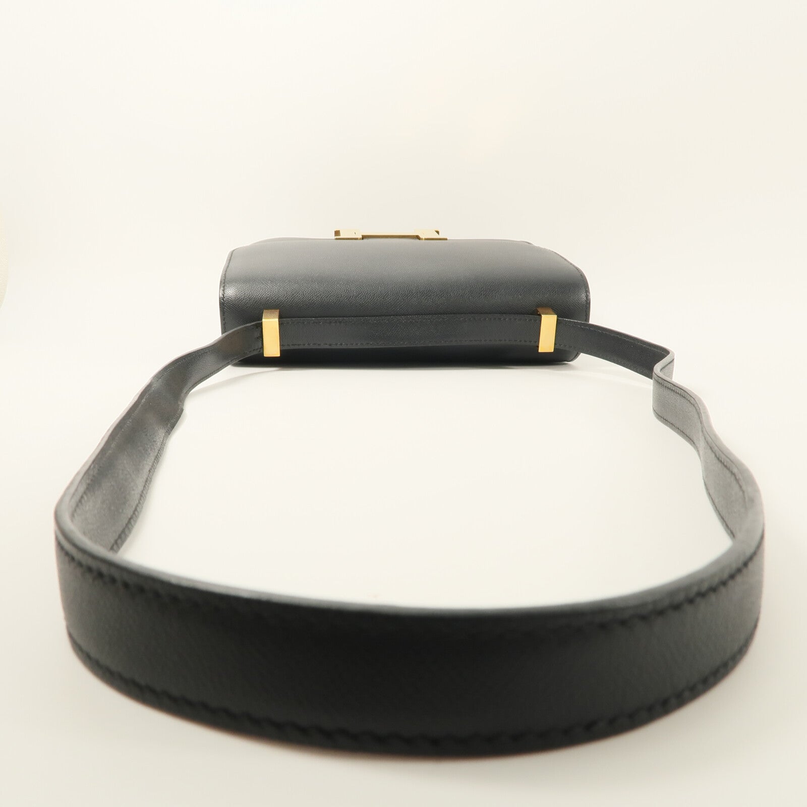 HERMES Epsom皮革Constance 24肩背袋Bleu Nuit