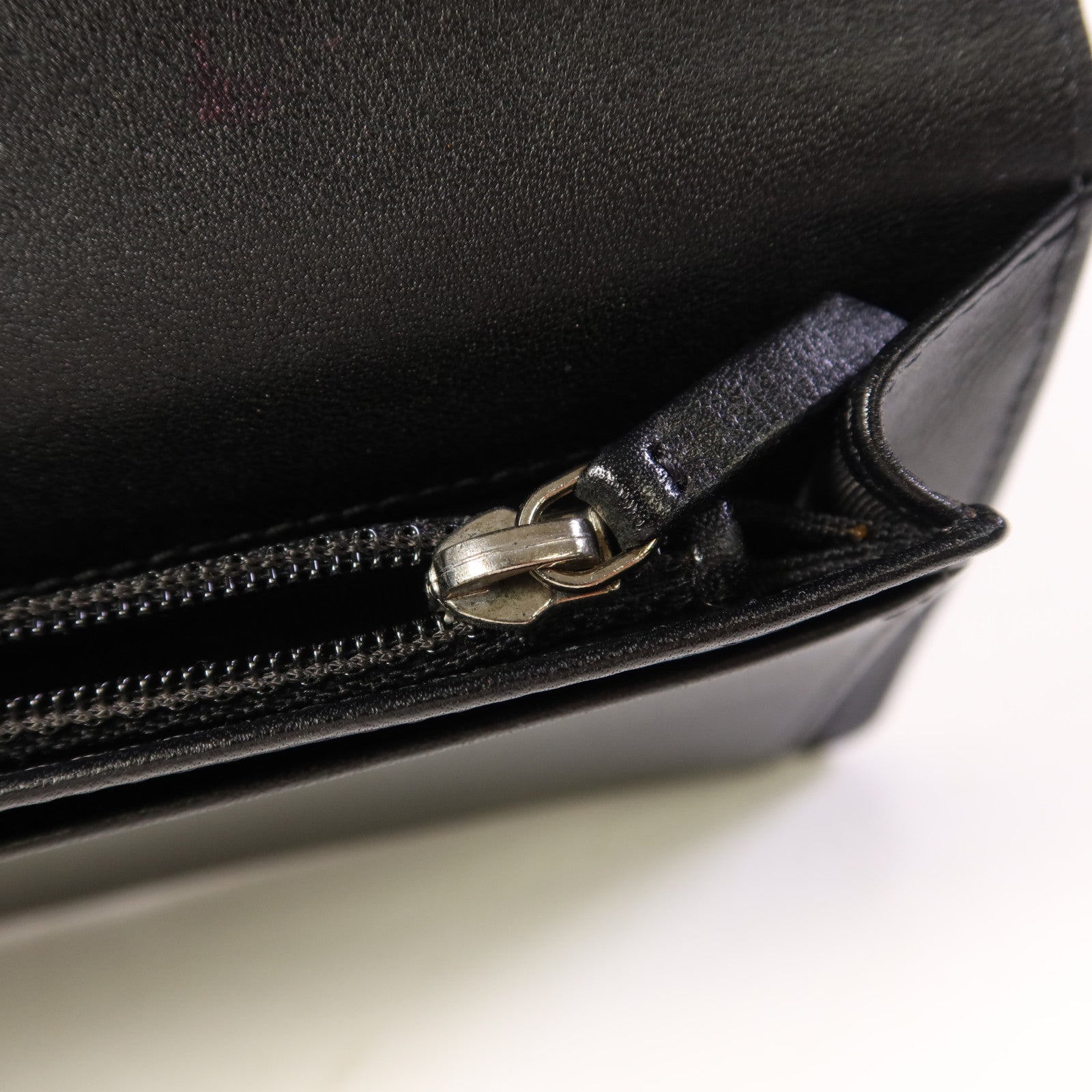 CHANEL 牛皮皮革Long Bifold Wallet銀扣長錢包