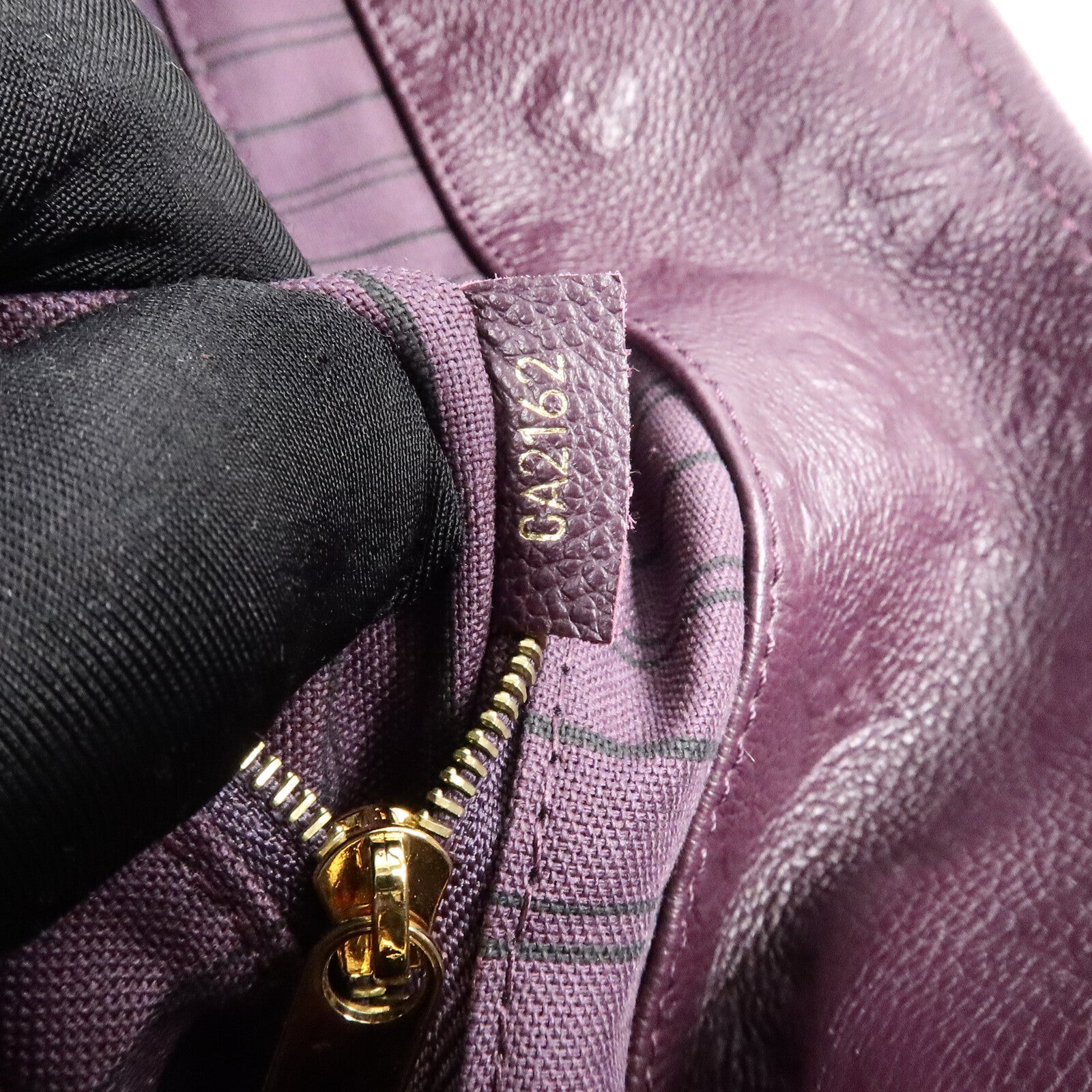 LOUIS VUITTON Monogram Empreinte Artsy MM肩背袋