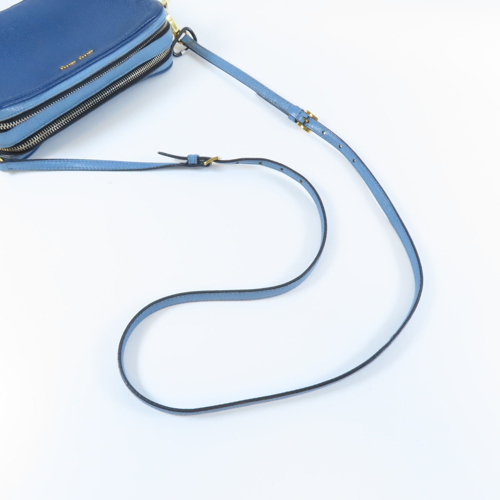 Miu Miu 【激減優惠】牛皮皮革Shoulder Bag金扣肩背袋藍色