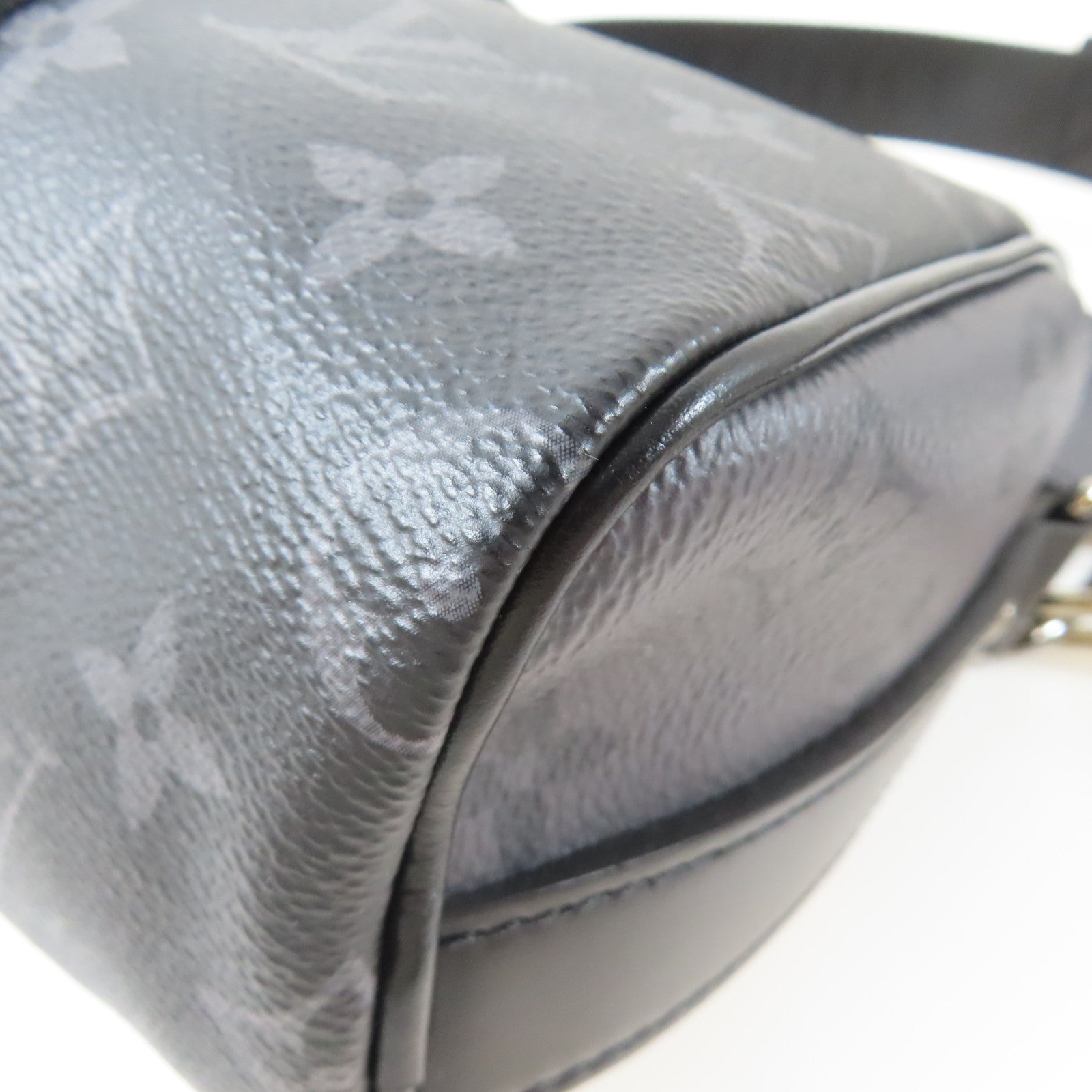 LOUIS VUITTON Monogram Graphite Keepall Bandouliere 25銀扣手挽肩背兩用袋黑色