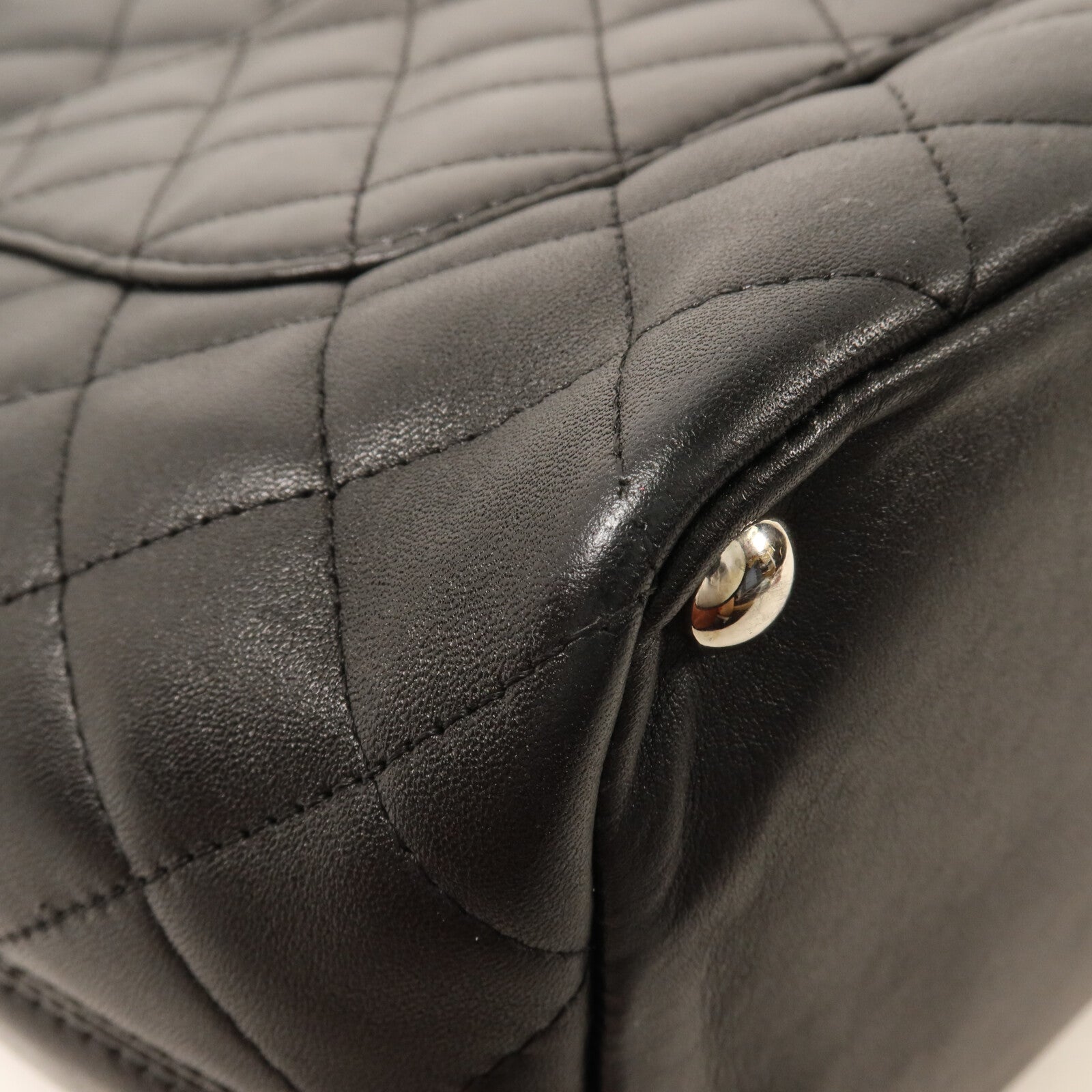 CHANEL 牛皮皮革/塗層皮革Cambon Line Medium Tote手挽袋