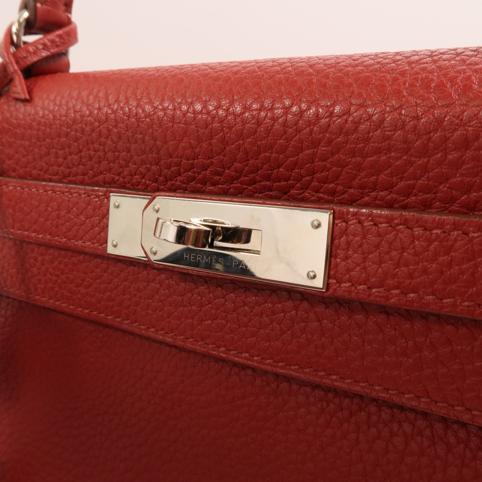 HERMES Togo皮革Kelly 28銀扣手挽肩背兩用袋Rouge Casaque