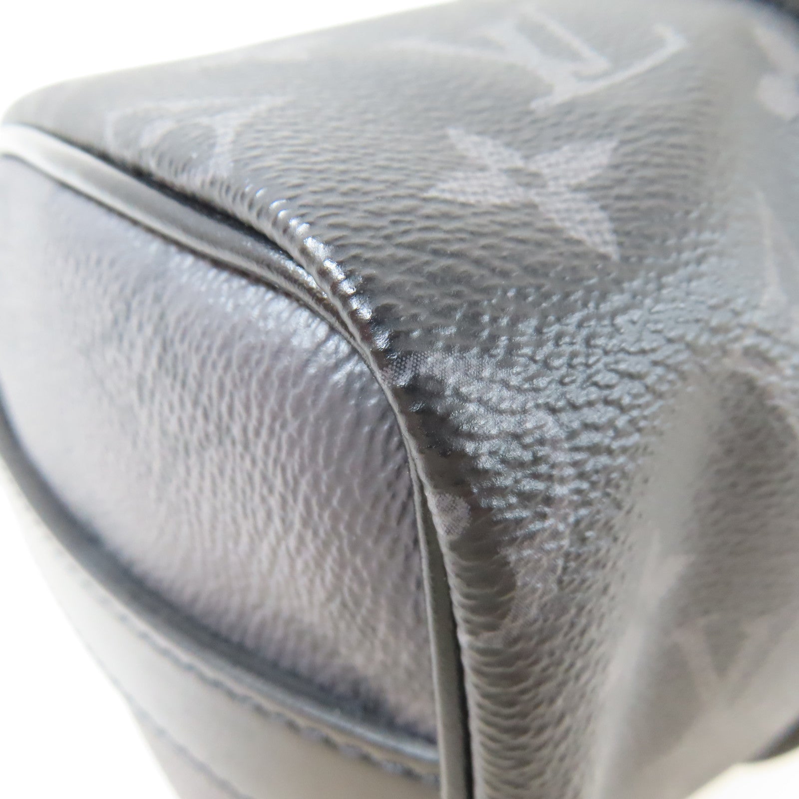LOUIS VUITTON Monogram Graphite Keepall Bandouliere 25銀扣手挽肩背兩用袋黑色