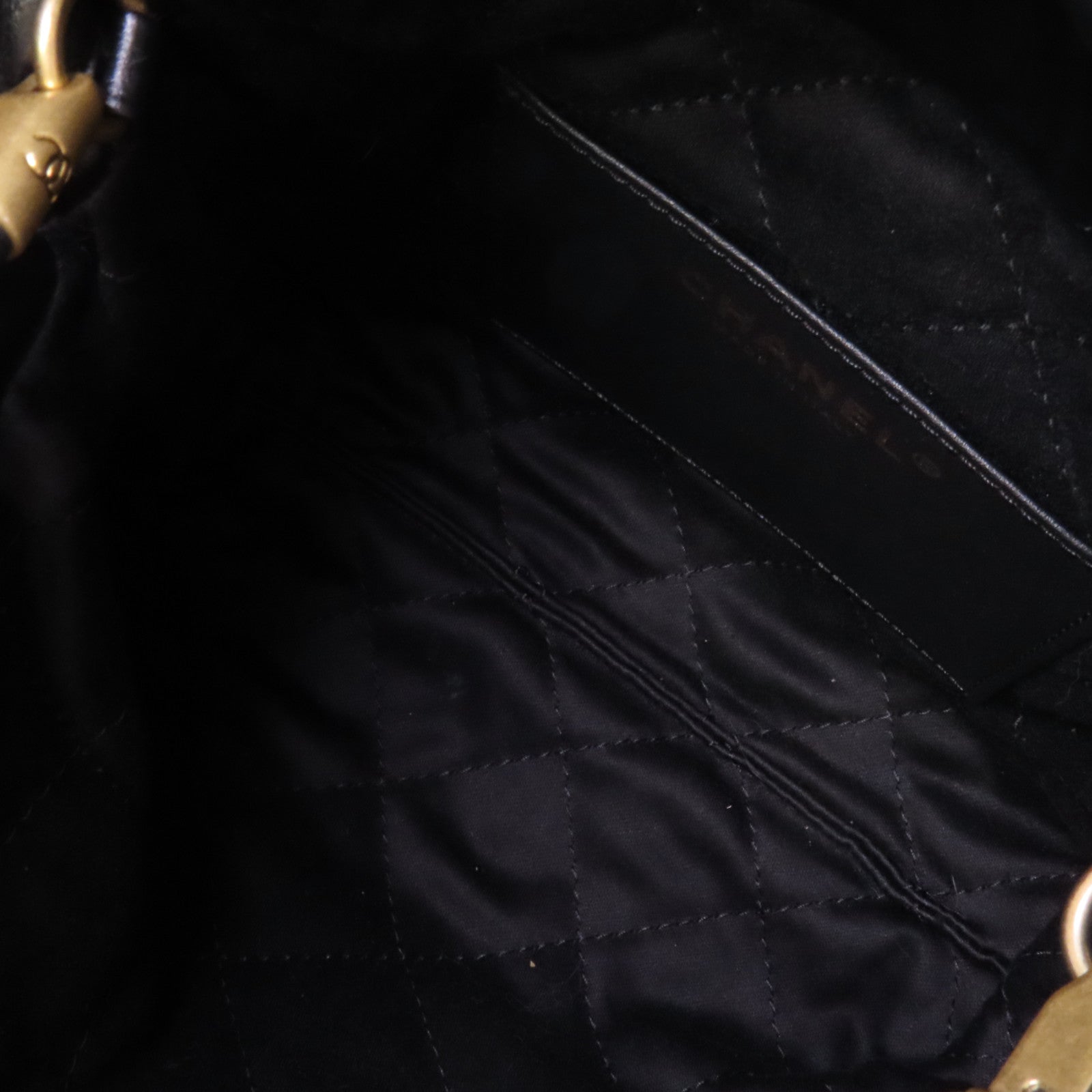 CHANEL 牛皮皮革Mini 22金扣鏈帶手挽肩背背兩用袋