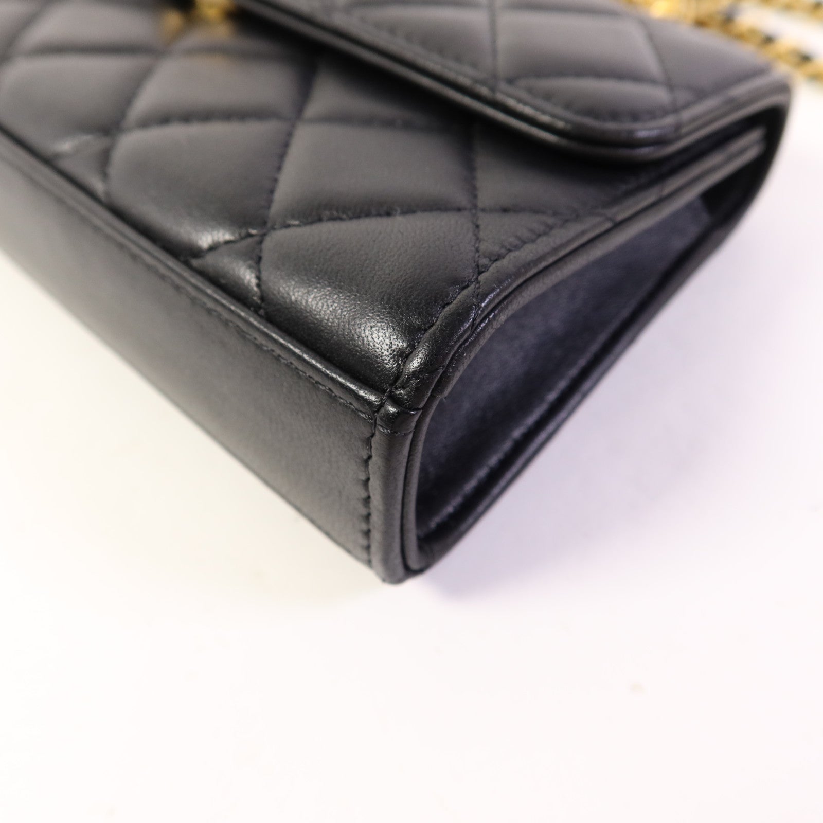 CHANEL 羊皮皮革Chain Shoulder金扣鏈帶肩背袋