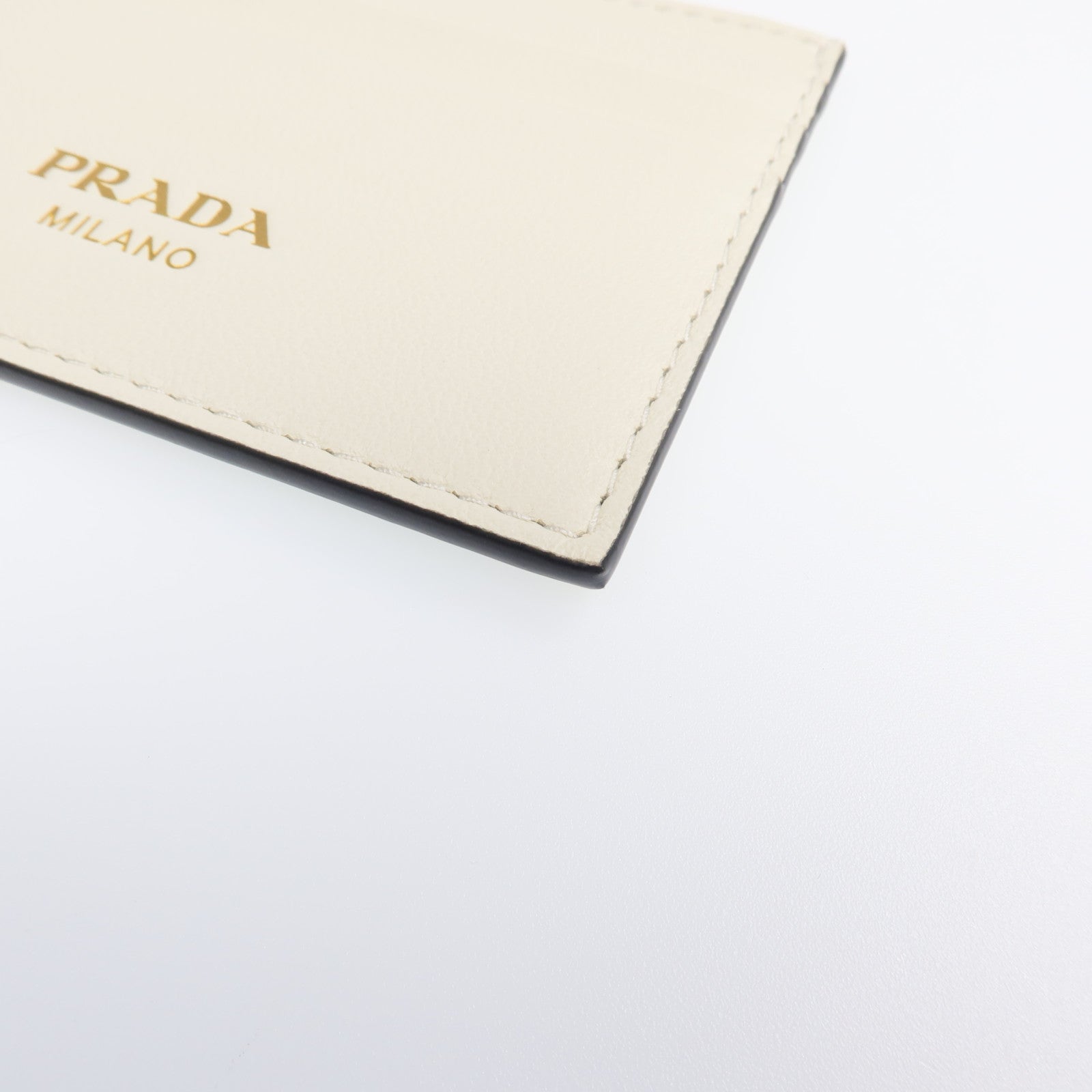 PRADA 牛皮皮革Card Case卡片套