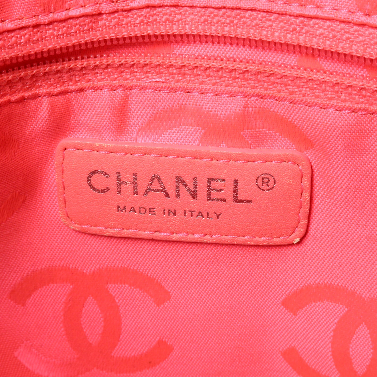 CHANEL 牛皮皮革/塗層皮革Cambon Line Medium Tote手挽袋
