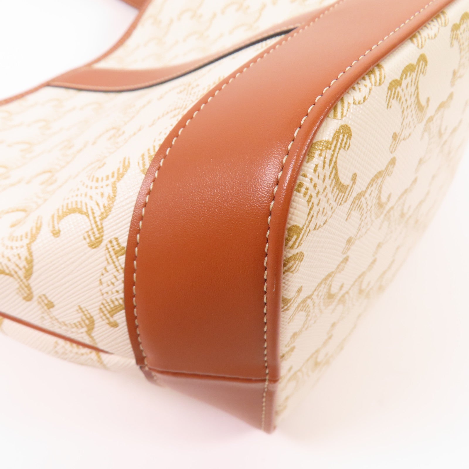 CELINE 塗層帆布Triomphe Bucket金扣肩背袋
